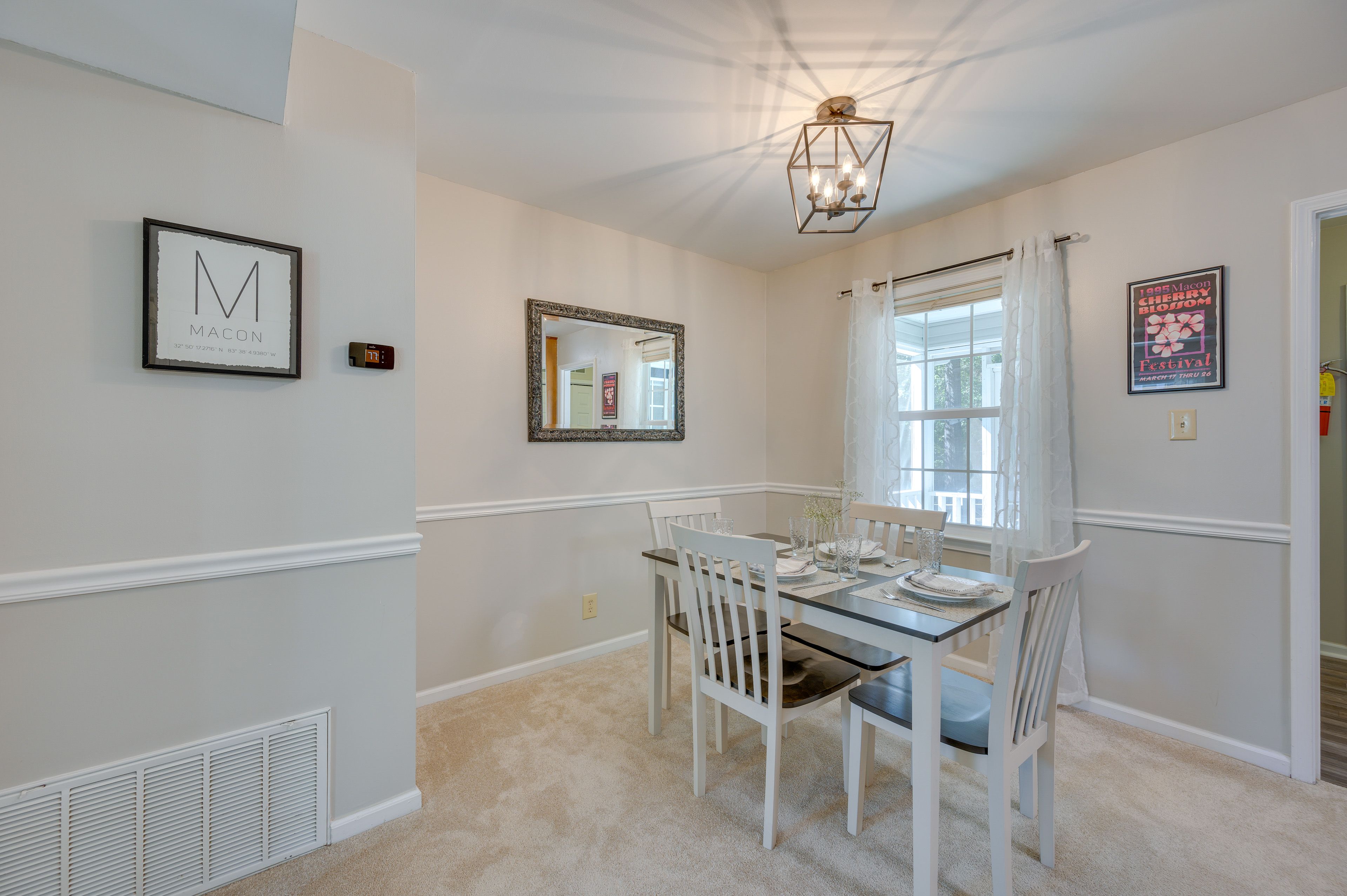 Dining Area | 1st Floor
