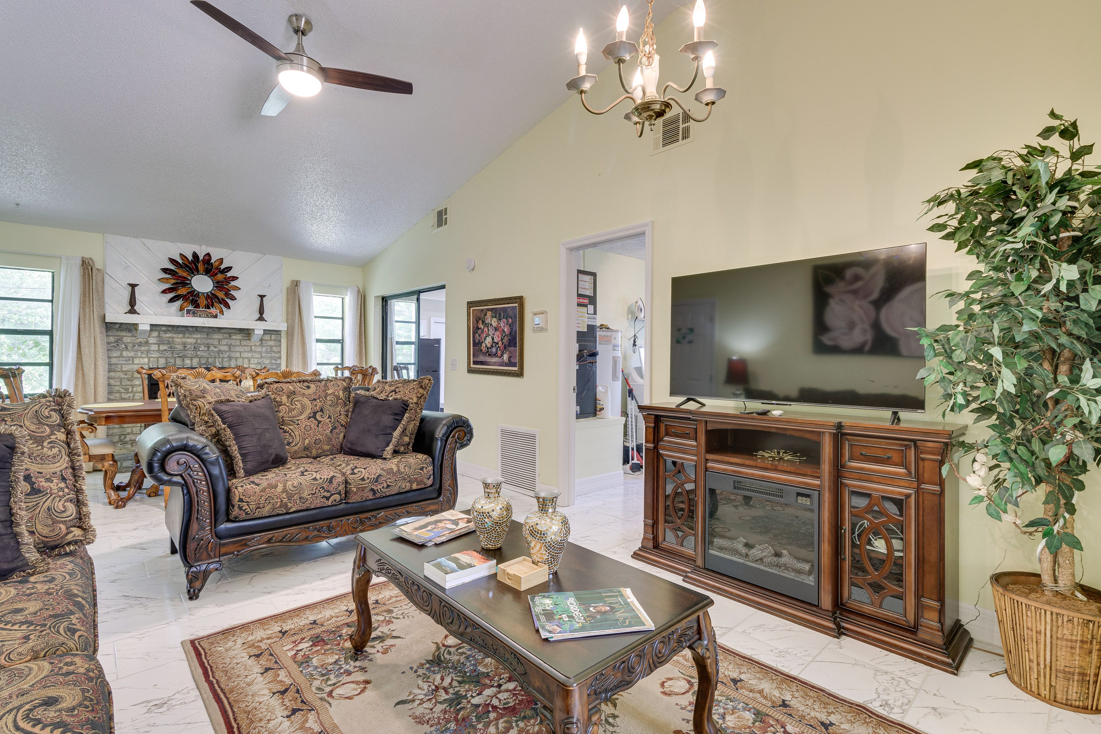 Orlando Vacation Rental | 3BR | 2BA | 2 Steps to Access | 1,200 Sq Ft