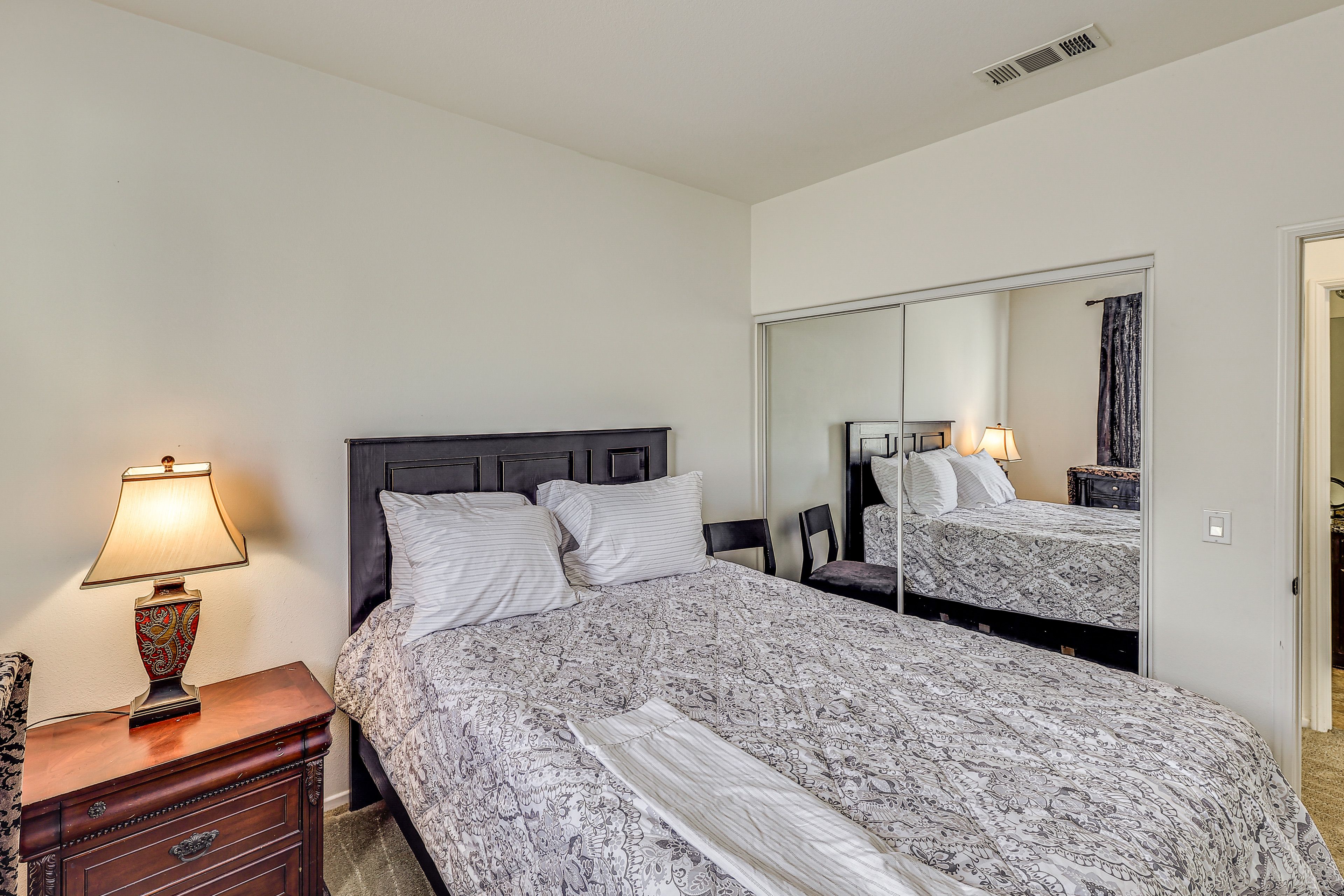 Bedroom 1 | 1st Floor | Queen Bed | Linens Provided