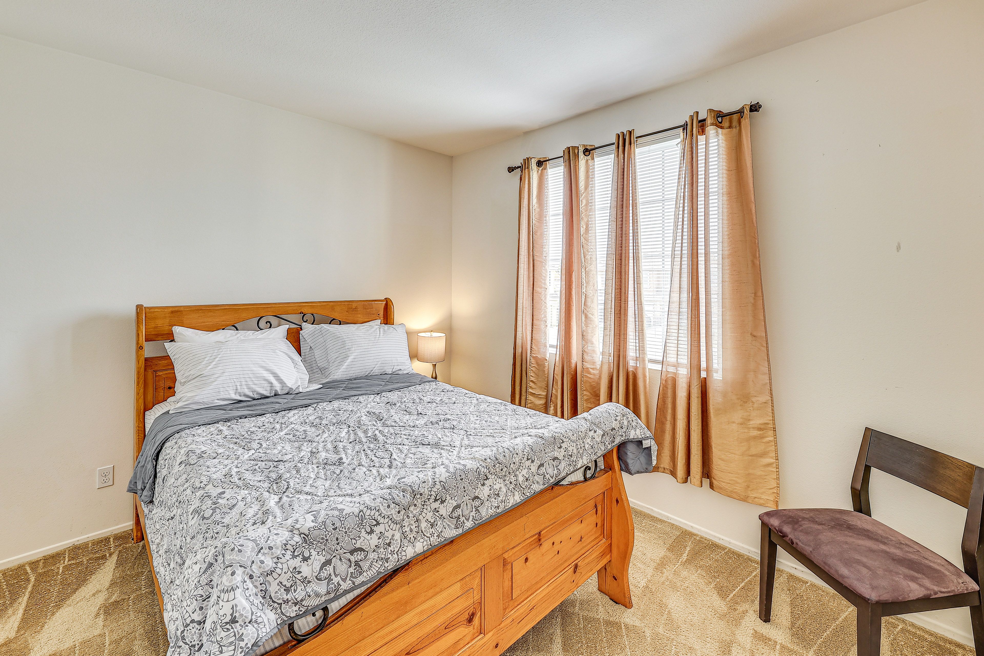 Bedroom 3 | 2nd Floor | Queen Bed