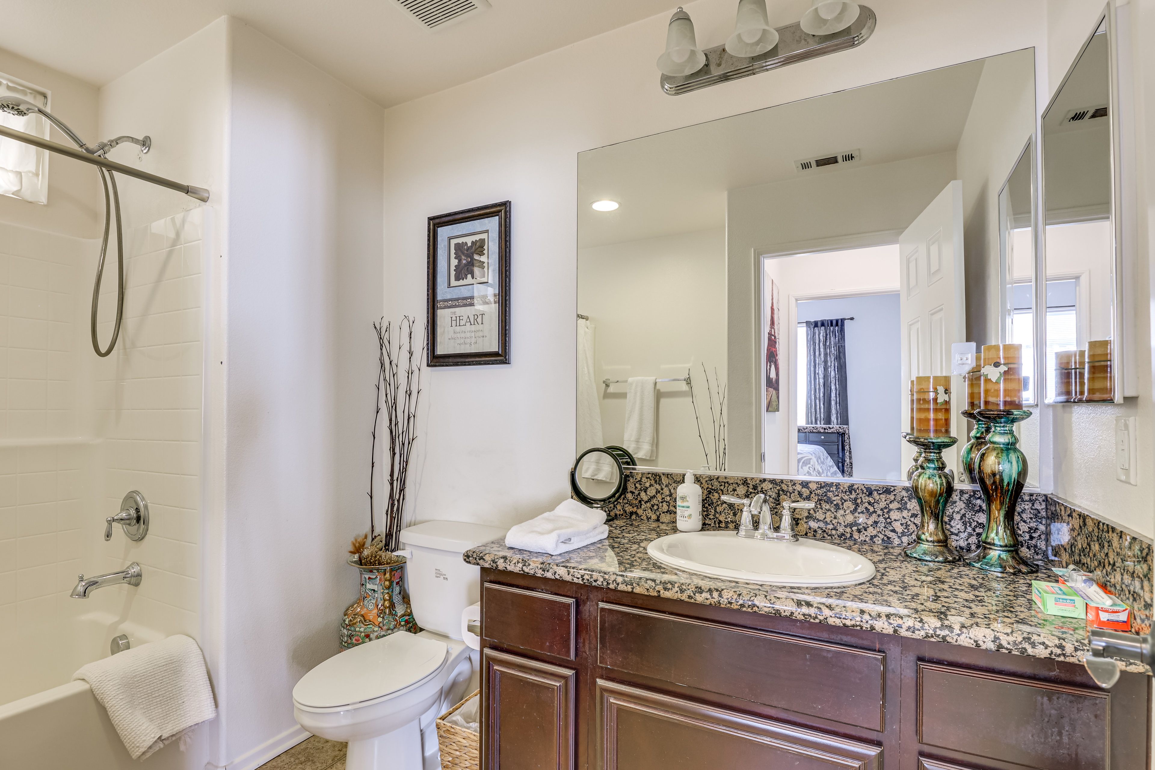 En-Suite Bathroom | 1st Floor | Complimentary Toiletries