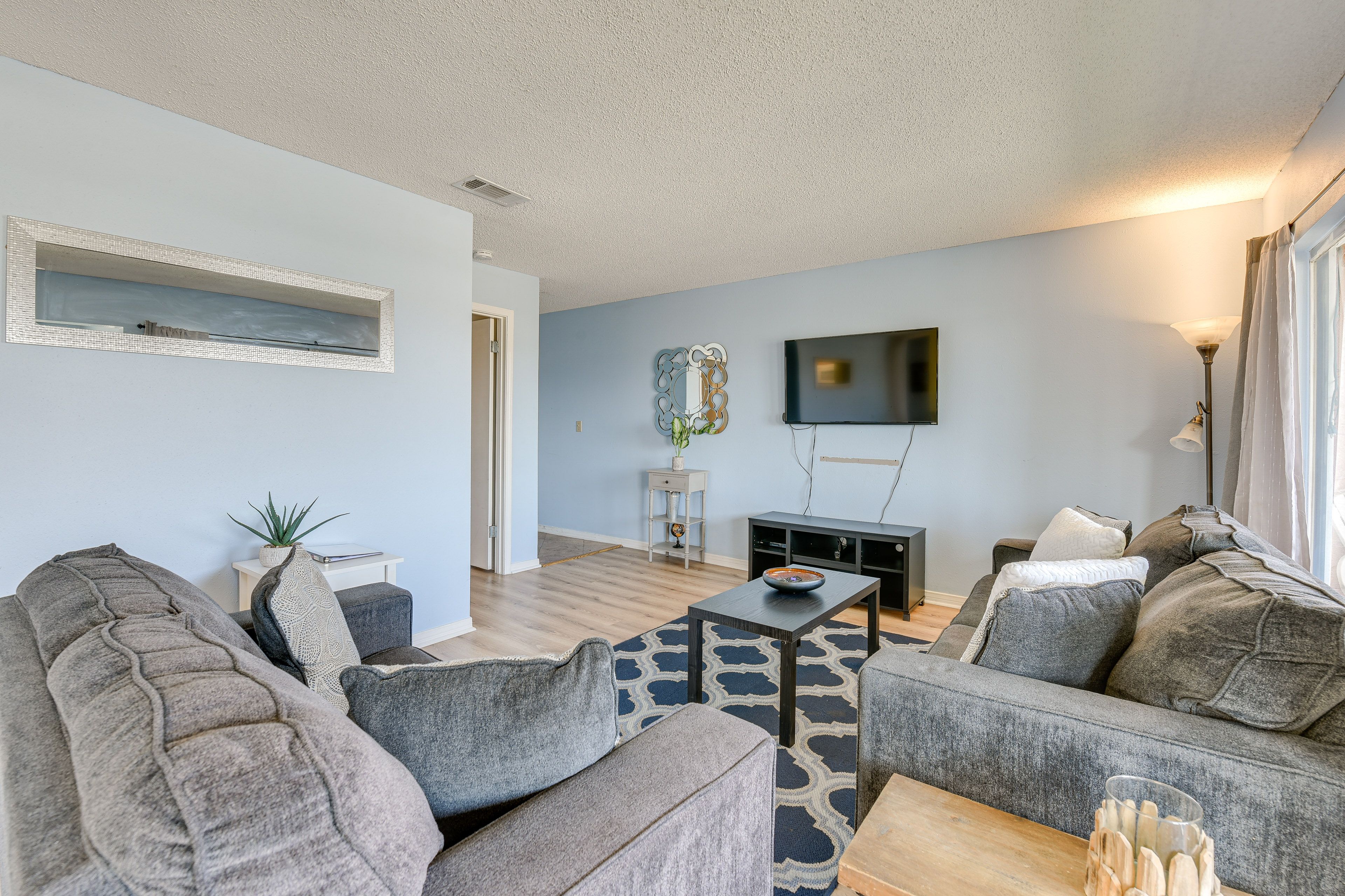Living Room | Keyless Entry