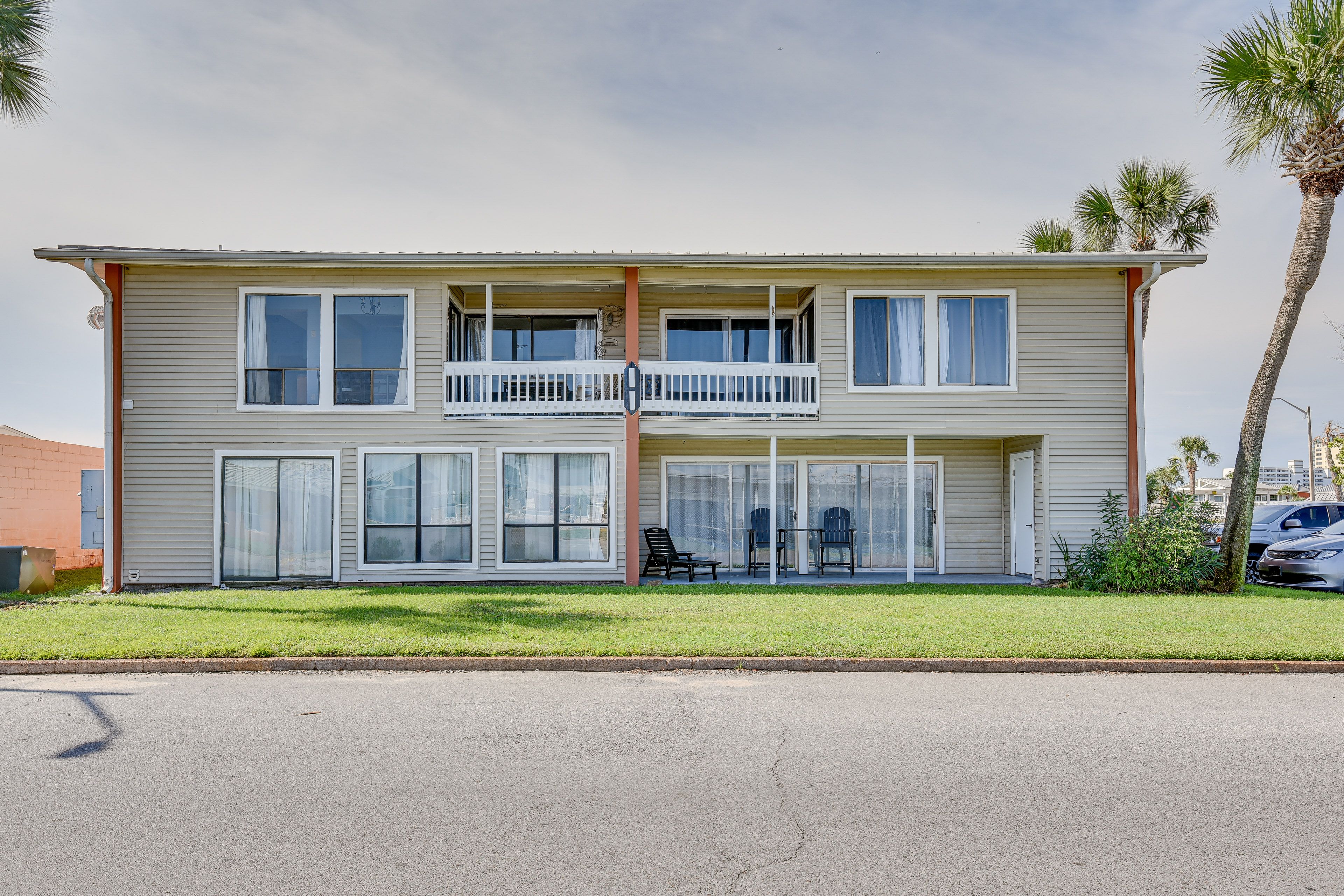 Condo Exterior | Community Lot (1 Vehicle)
