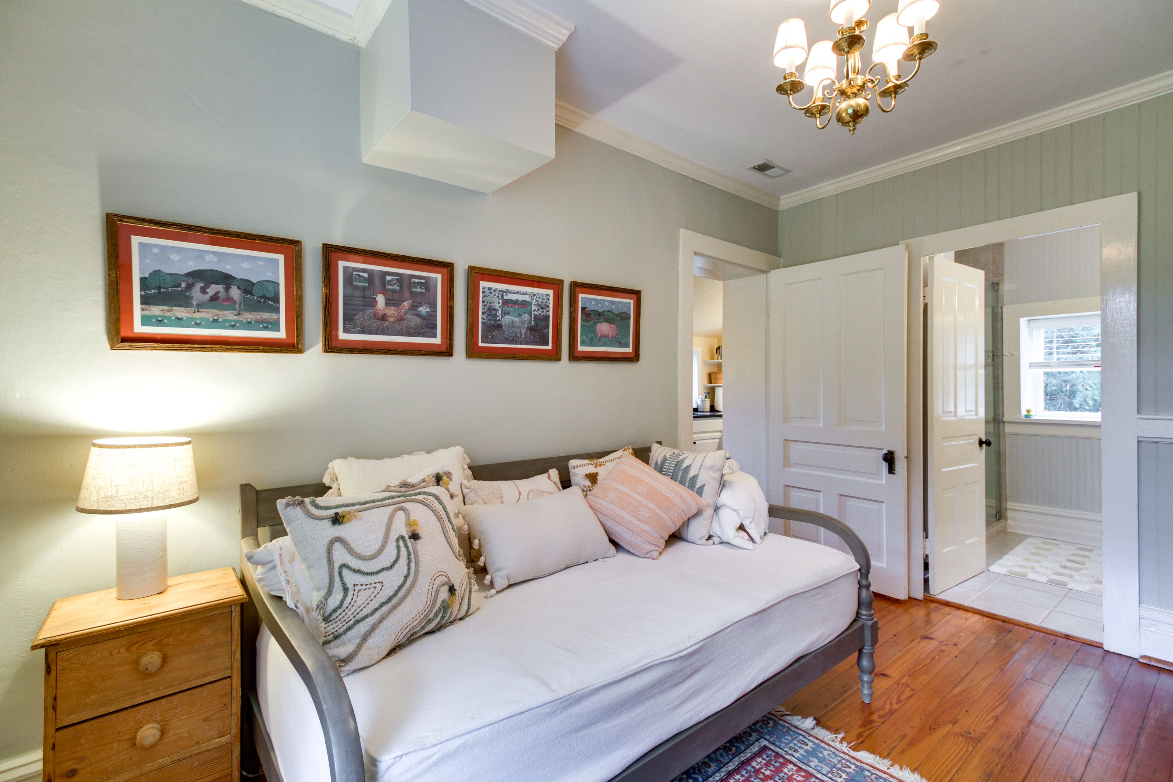 Studio | Twin Daybed