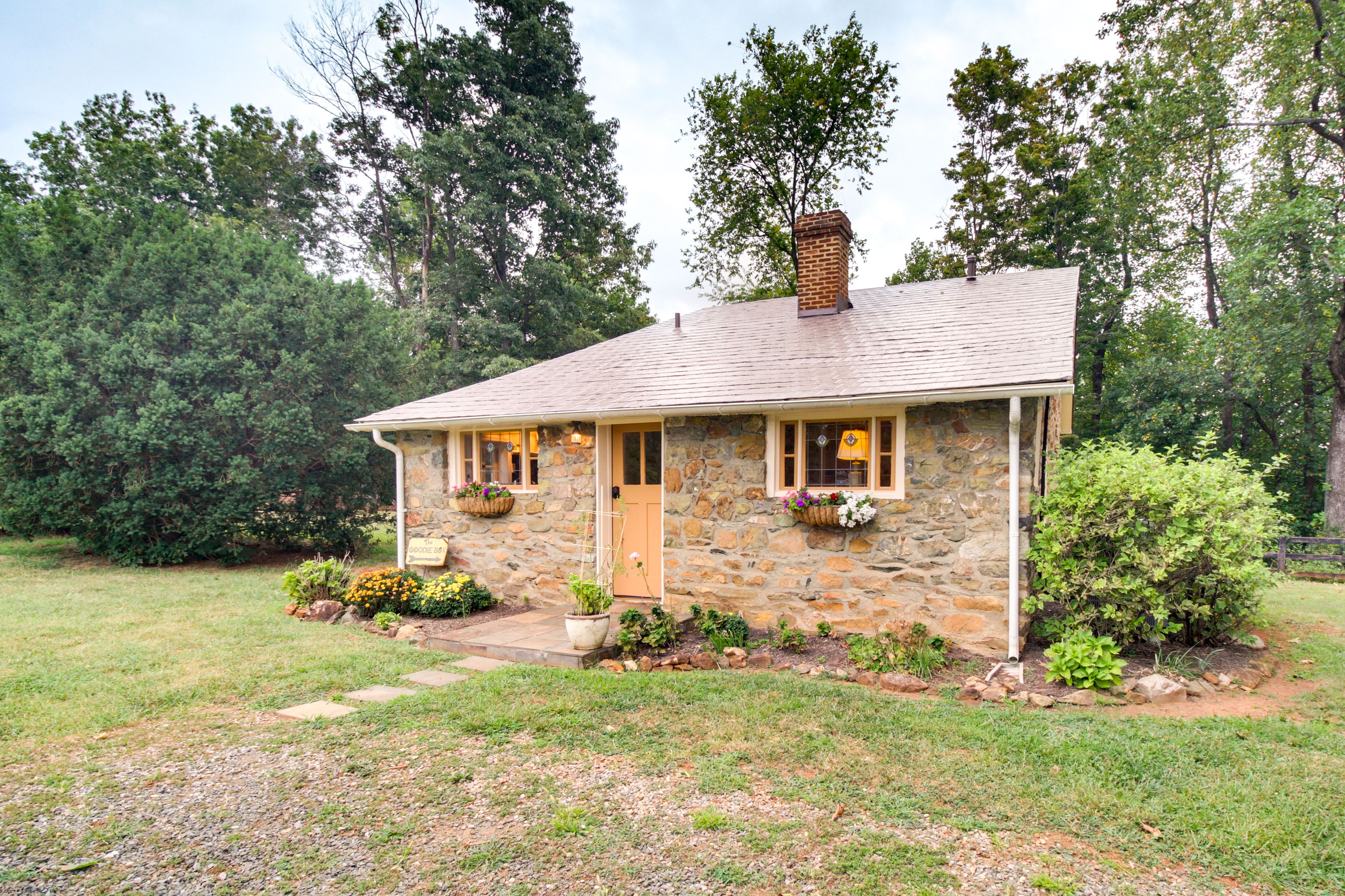 Exterior | Wood-Burning Fire Pit