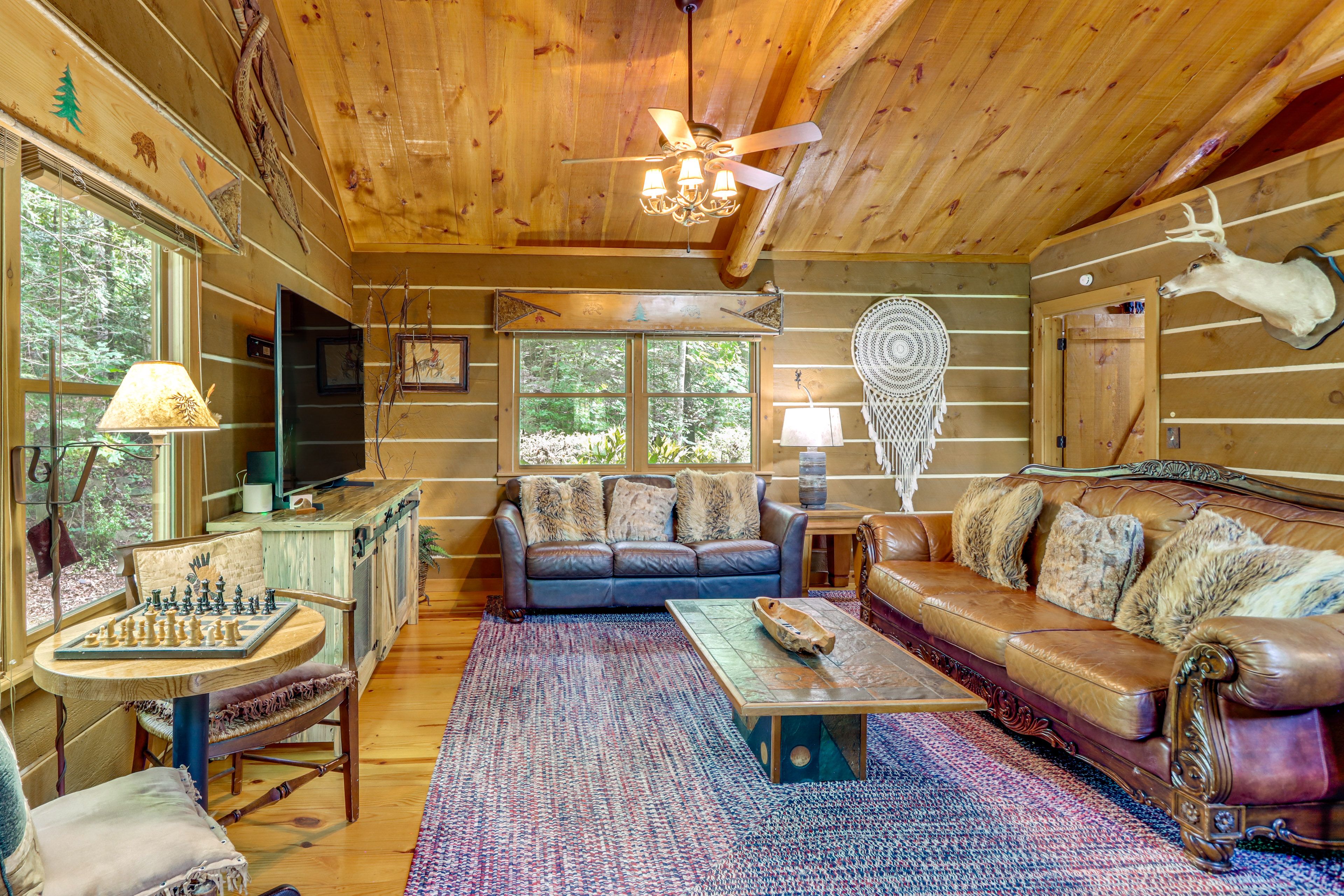 Living Room | Smart TV | Open Living Space