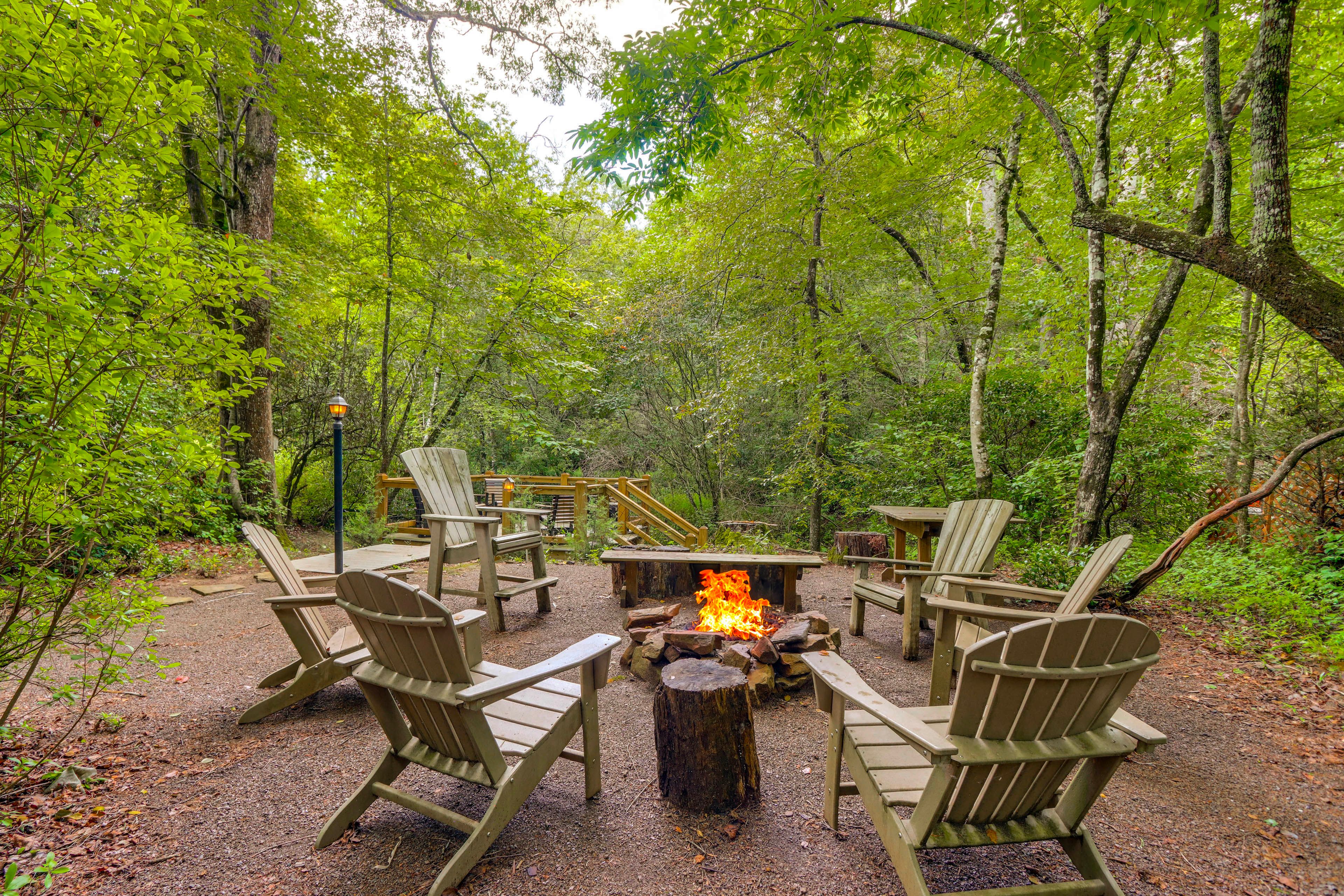 Wood-Burning Fire Pit | Waterfront Deck