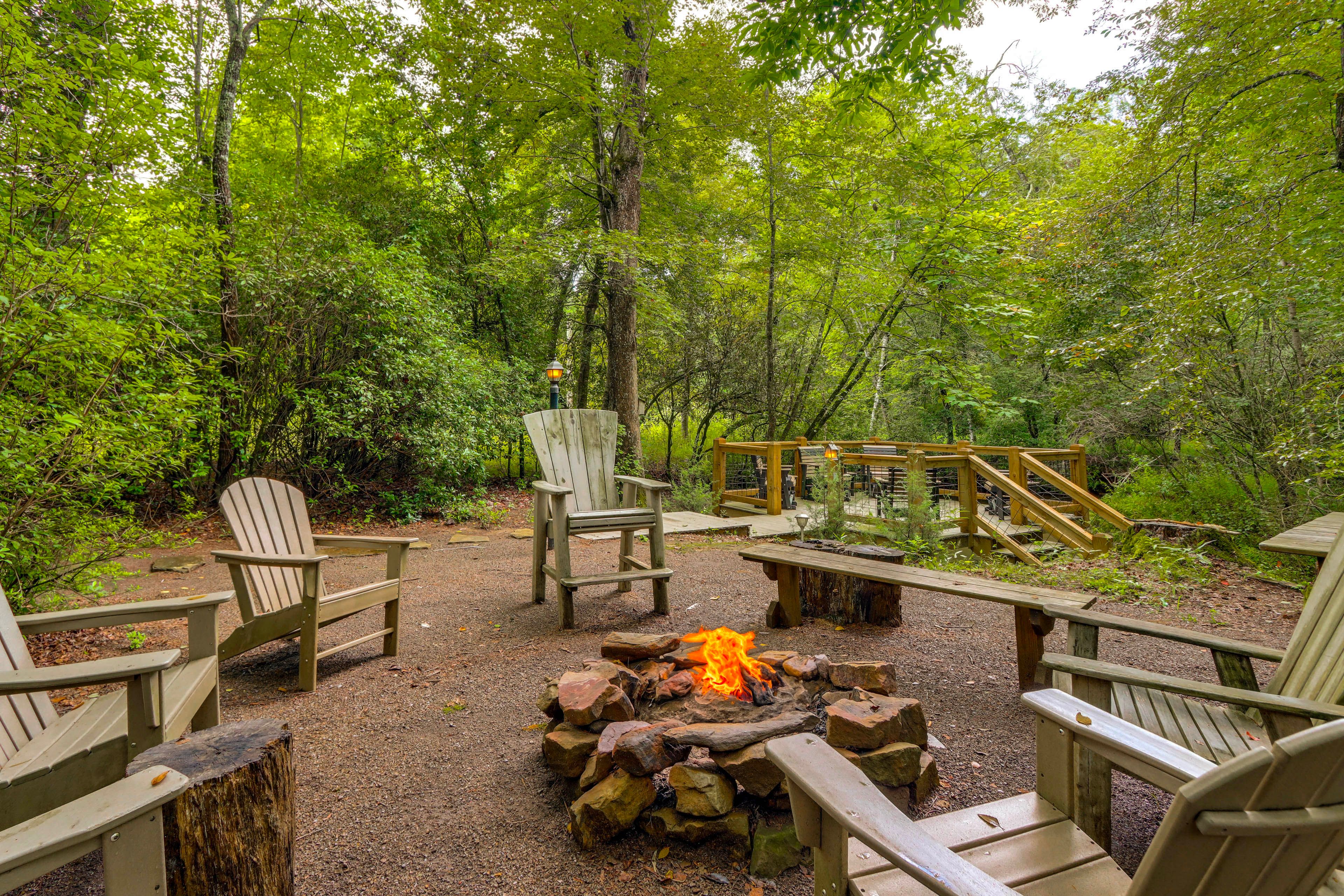 Wood-Burning Fire Pit | Waterfront Deck | Creek On-Site