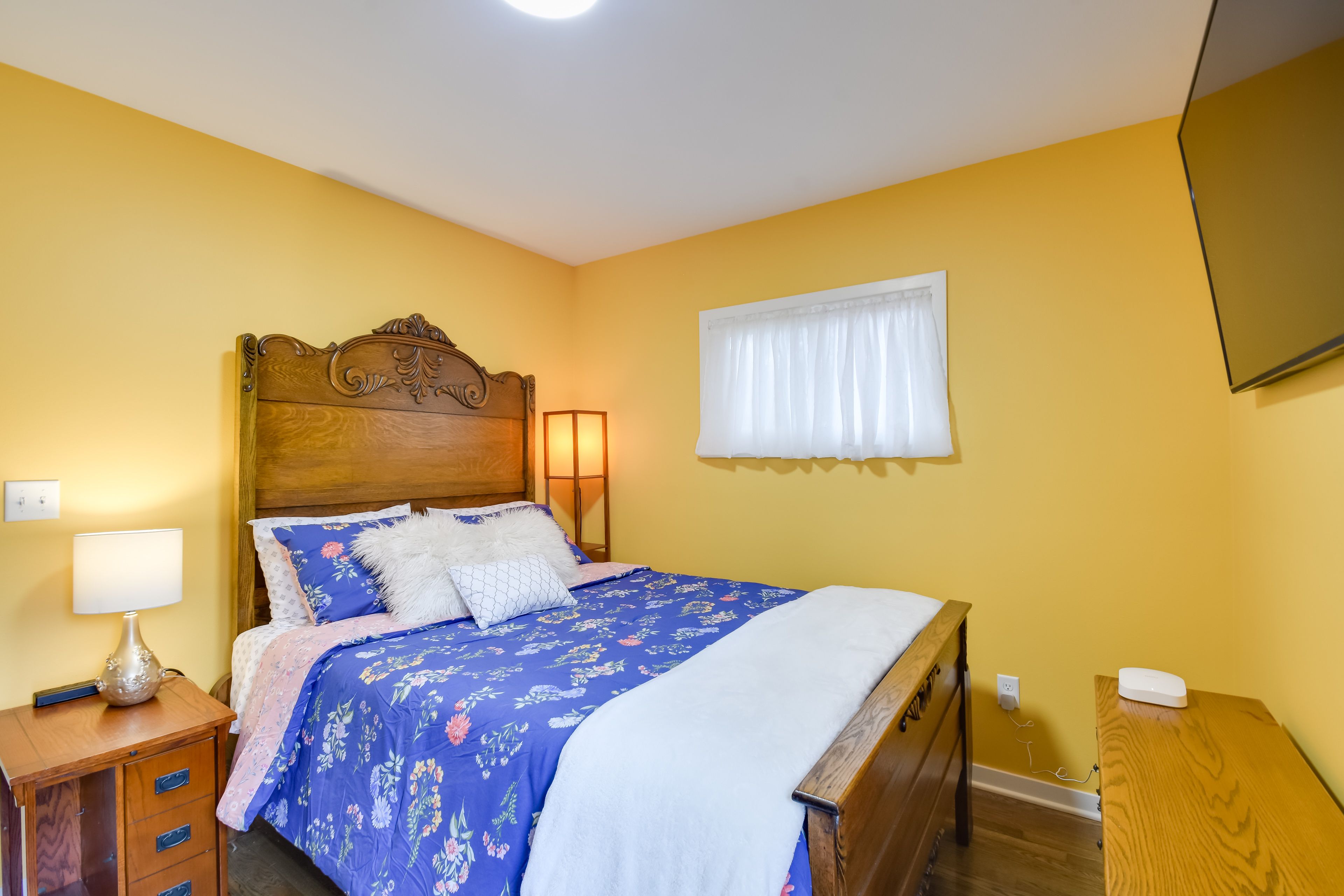 Bedroom 1 | Queen Bed | Linens Provided