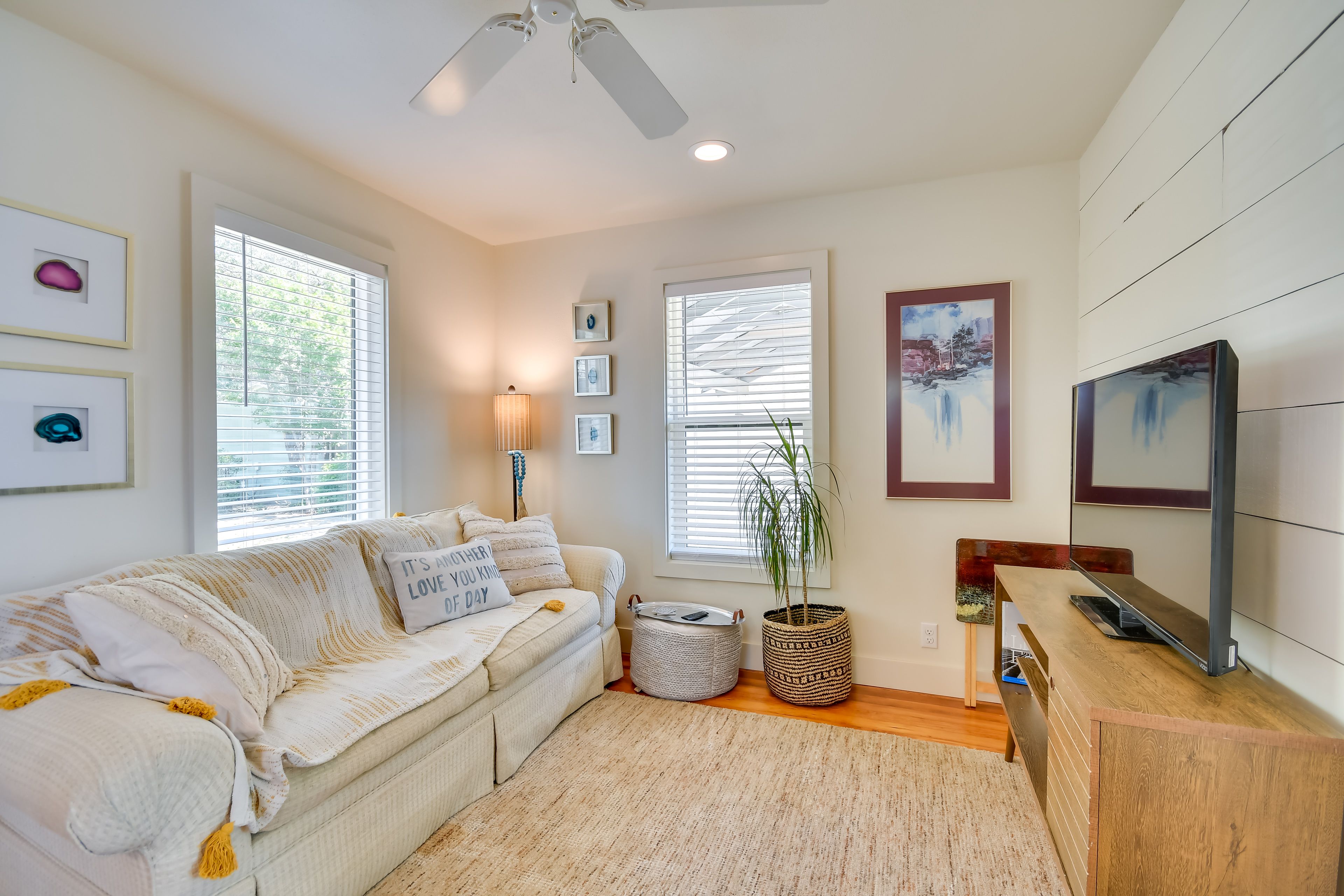 Lubbock Vacation Rental | 1BR | 1BA | Stairs Required | 400 Sq Ft
