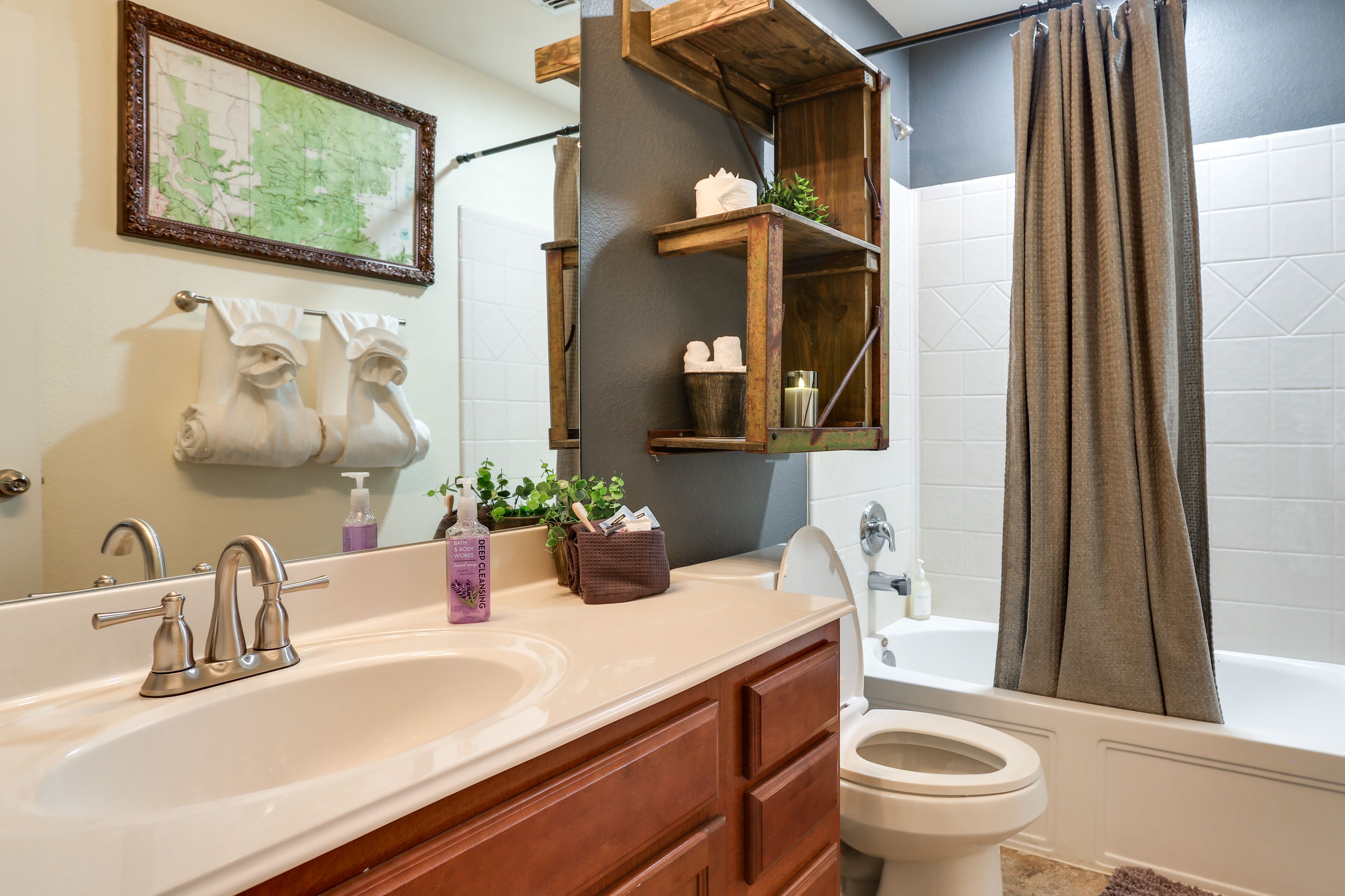 Bathroom | Towels Provided | Complimentary Toiletries