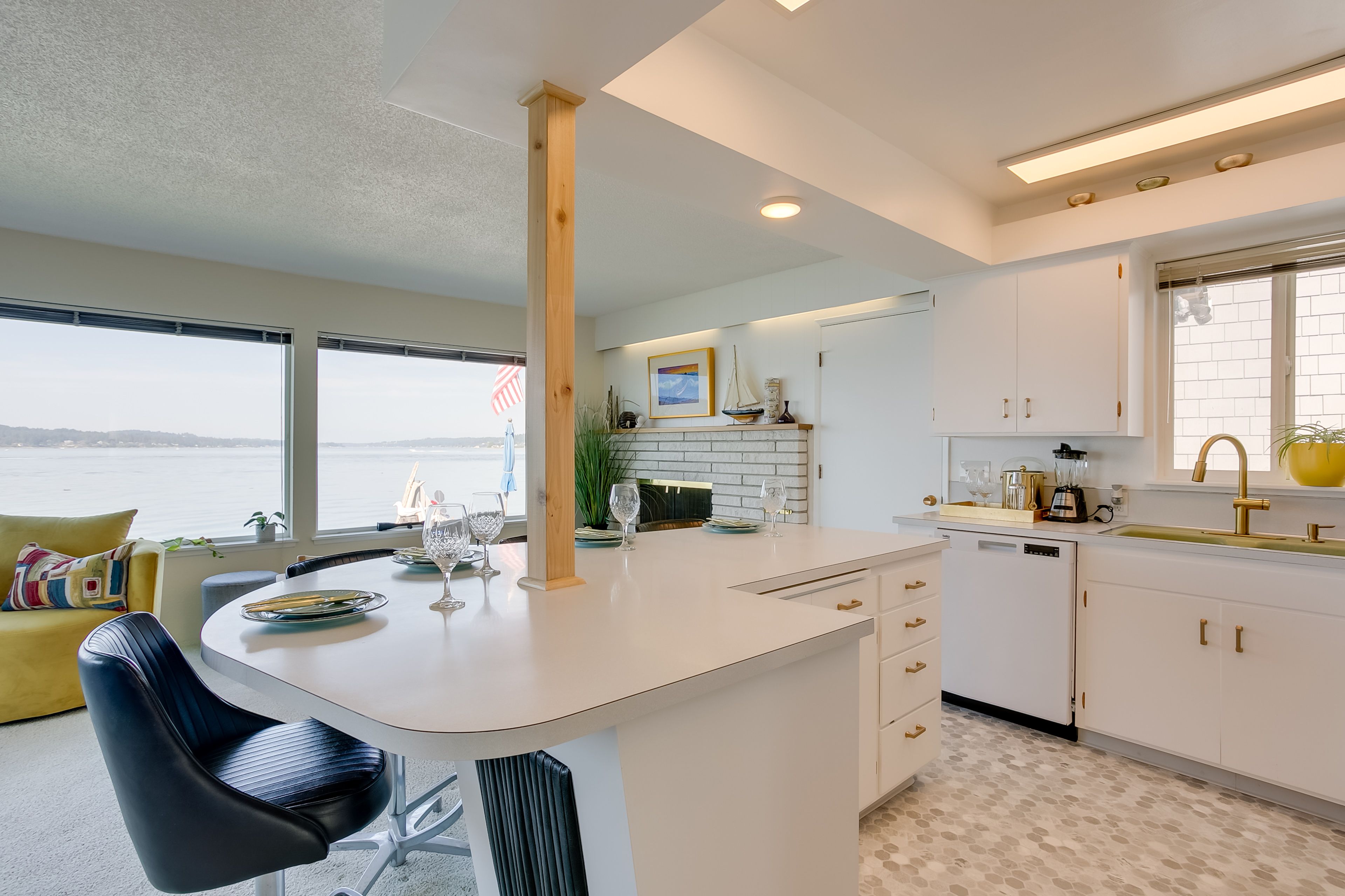 Kitchen | 1st Floor | Cooking Basics | Drip Coffee Maker | Blender | Dishwasher
