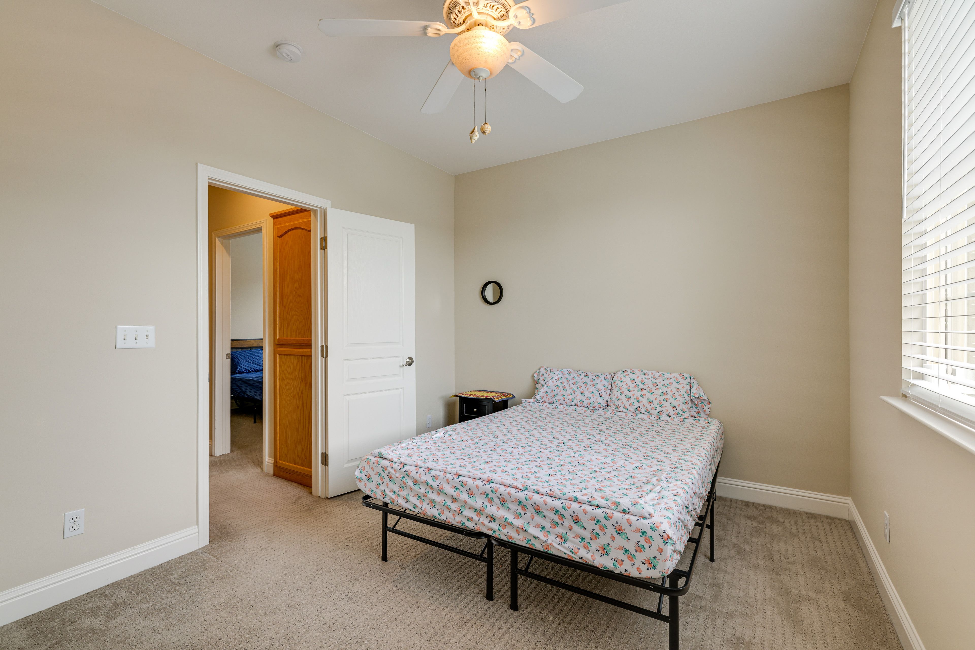 Bedroom 2 | 2nd Floor | Queen Bed