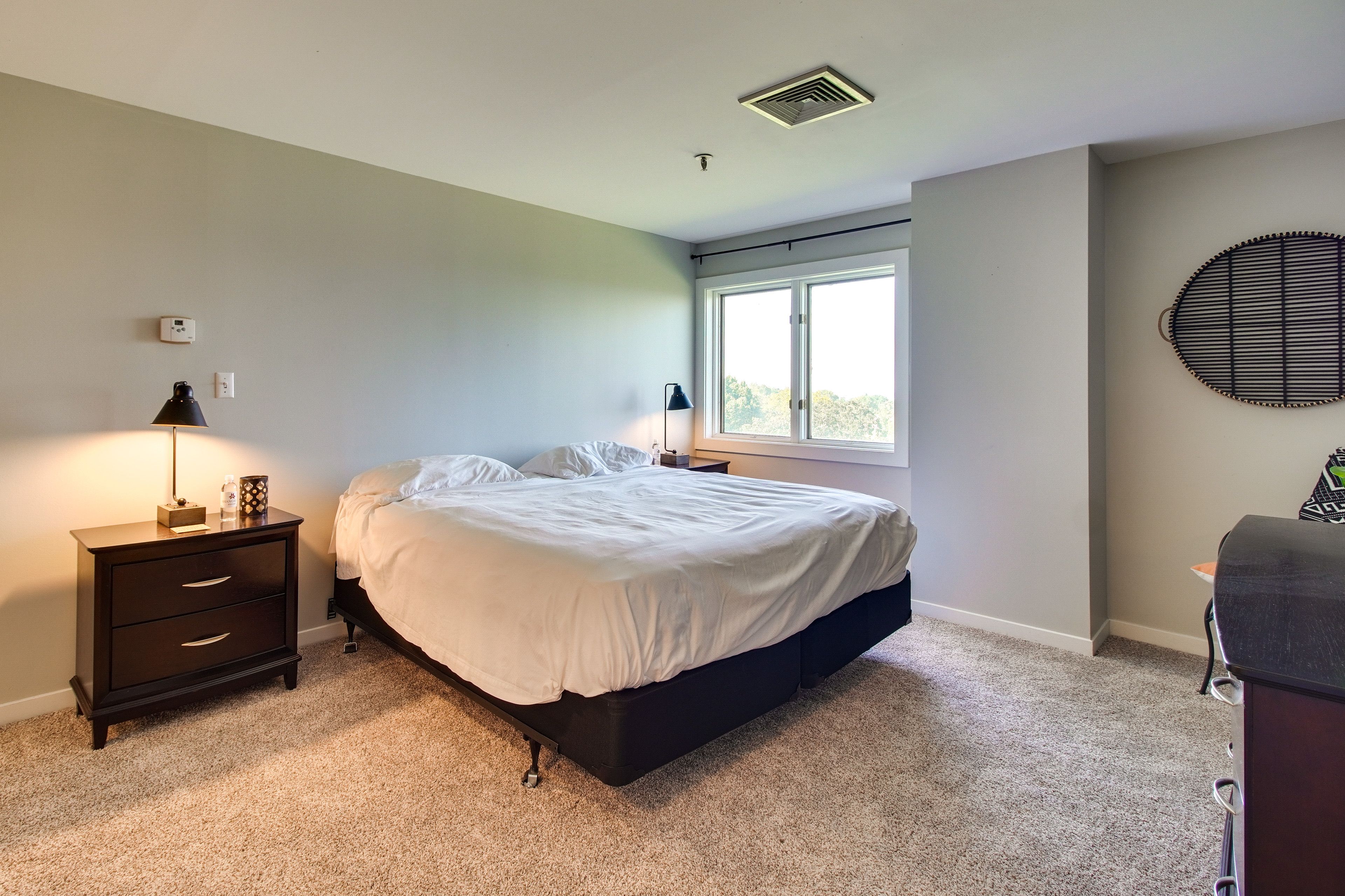 Bedroom 1 | King Bed