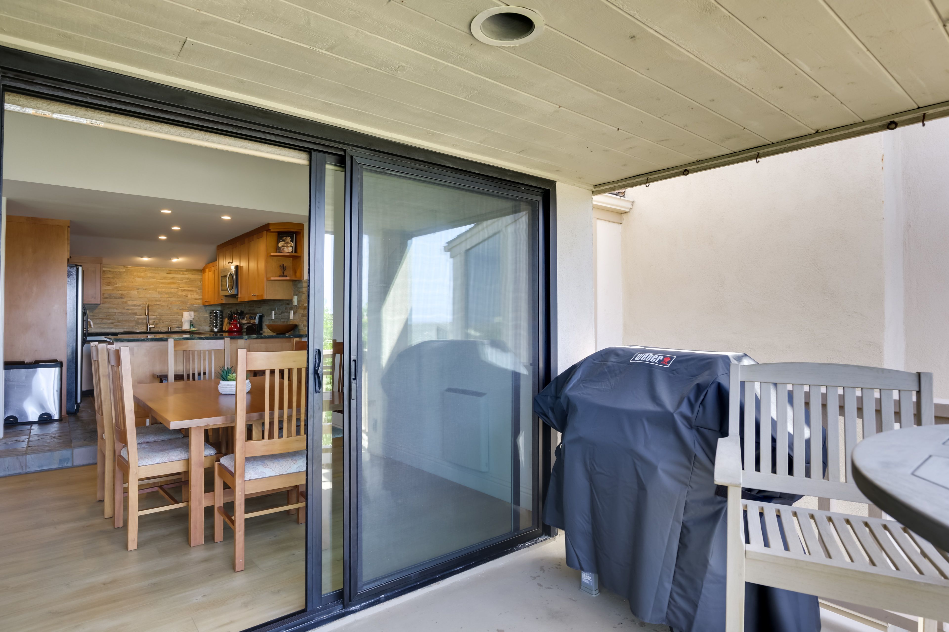 Private Balcony | Gas Grill | Dining Area