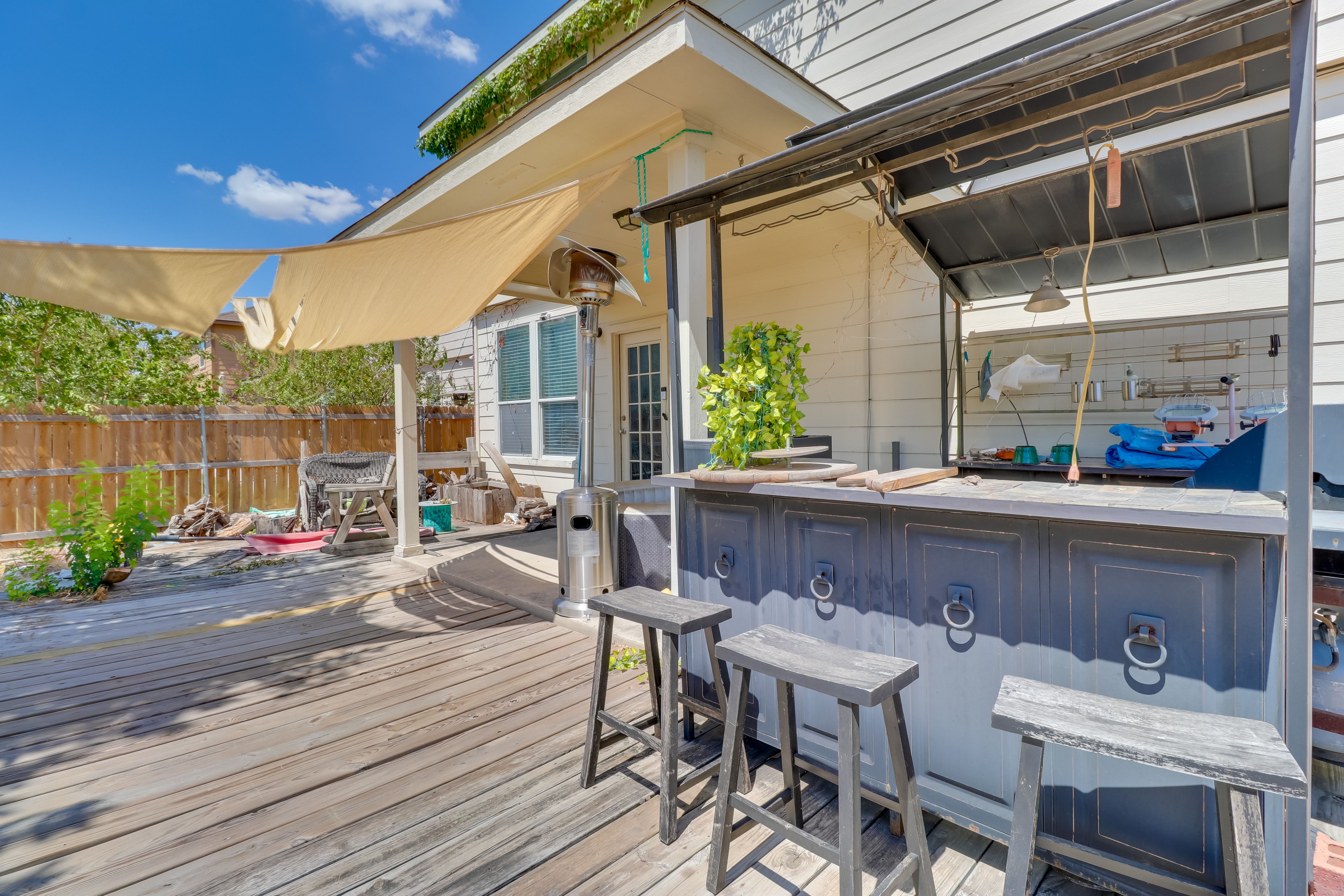 Private Deck | Gas Grill | Outdoor Seating