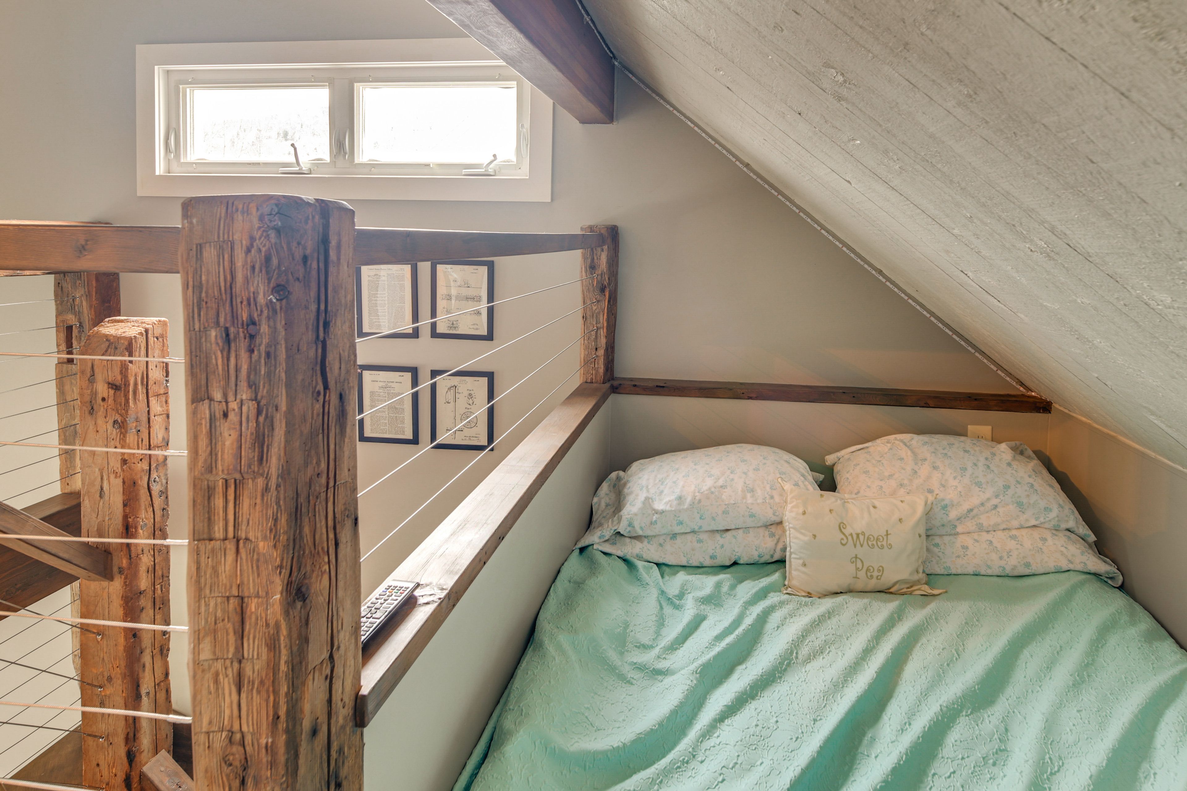 Sleeping Nook | Queen Mattress