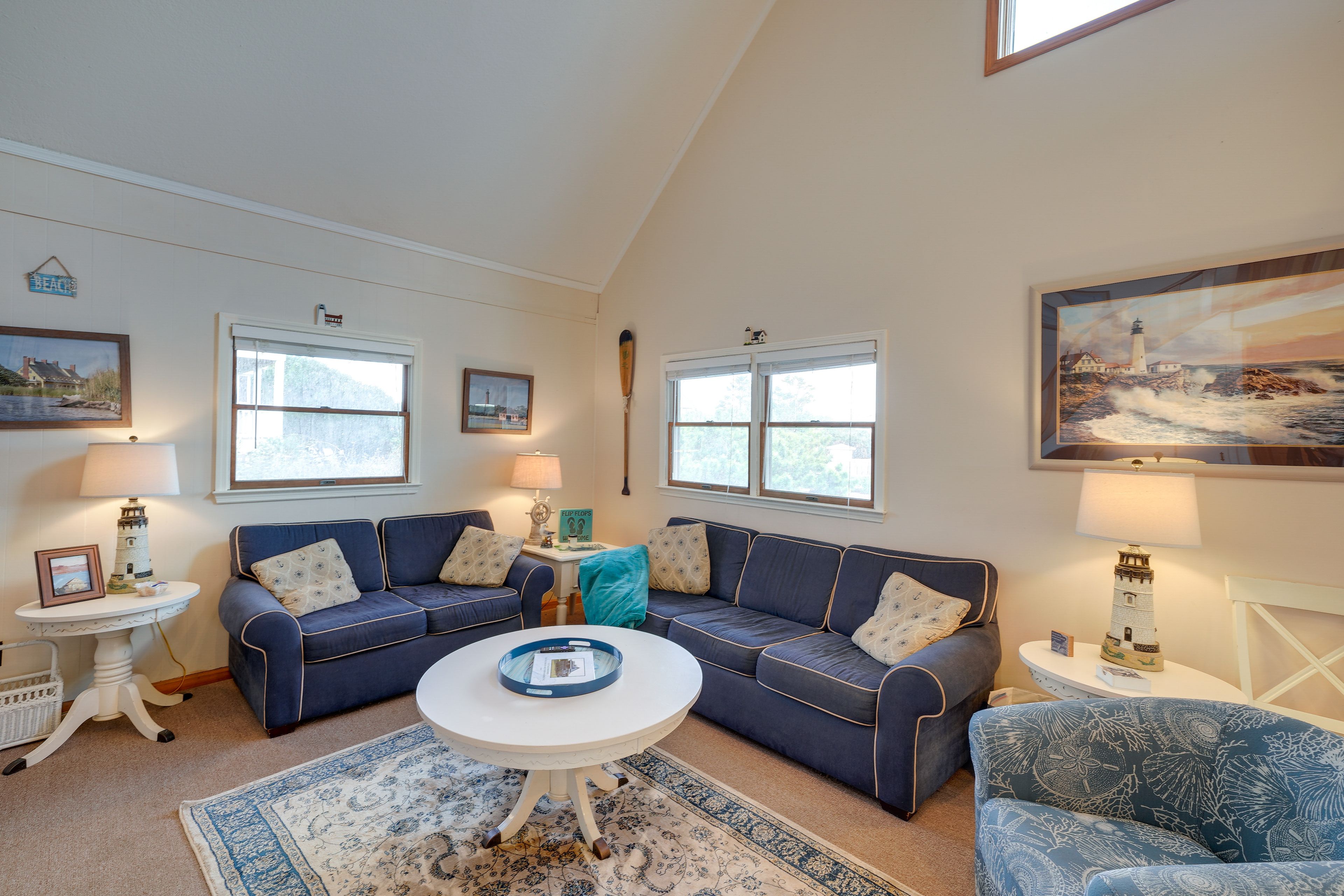 Living Room | Free WiFi | Smart TV