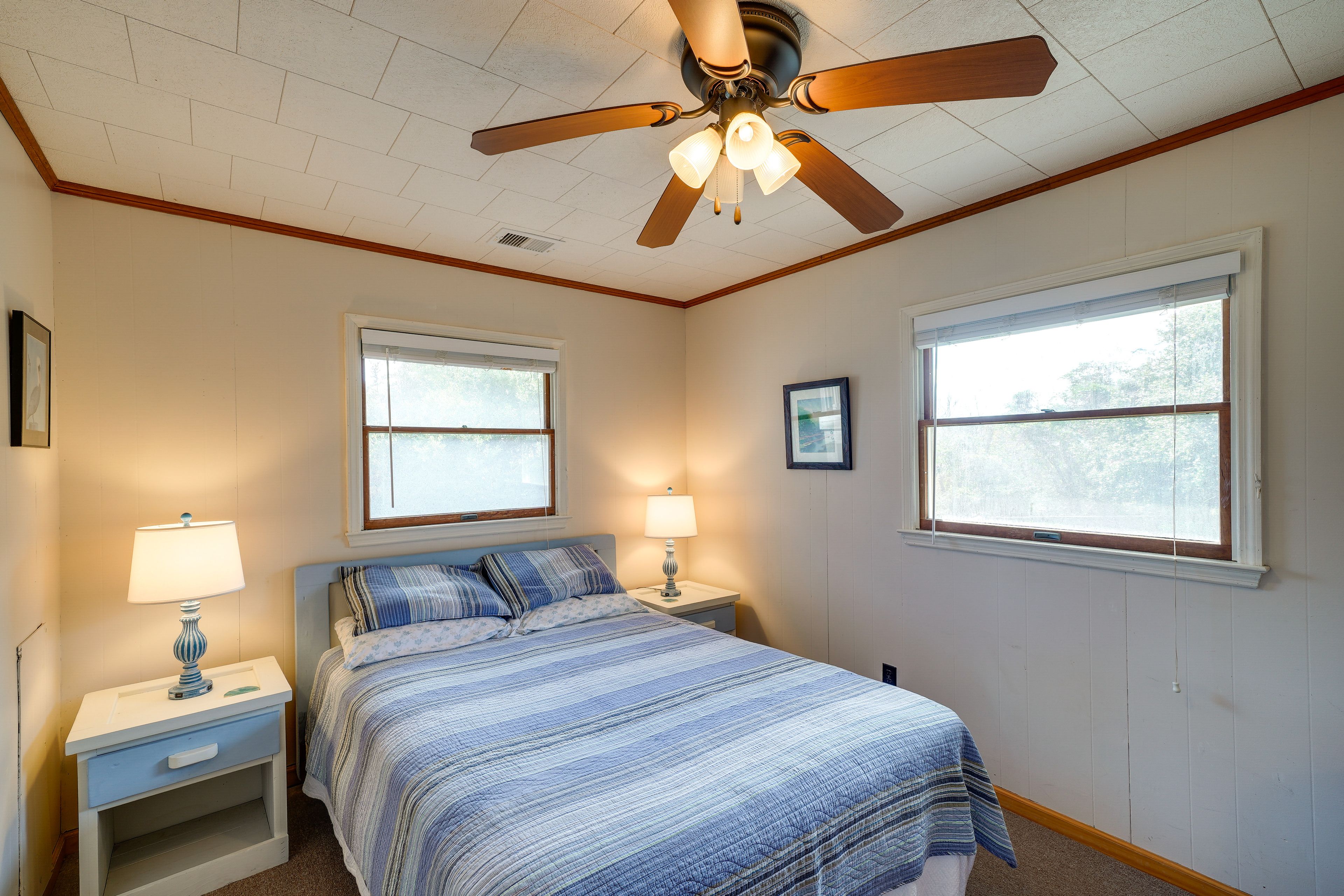 Bedroom 2 | Queen Bed
