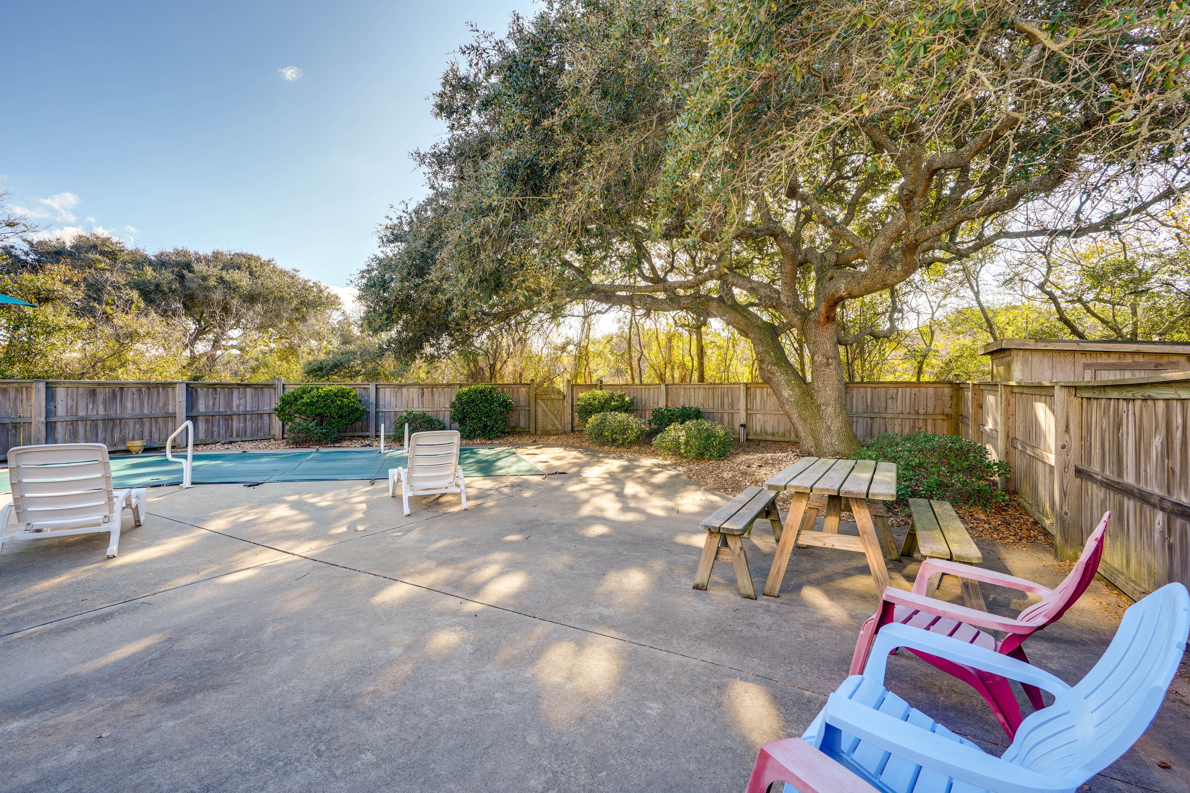 Private Pool (Seasonal)