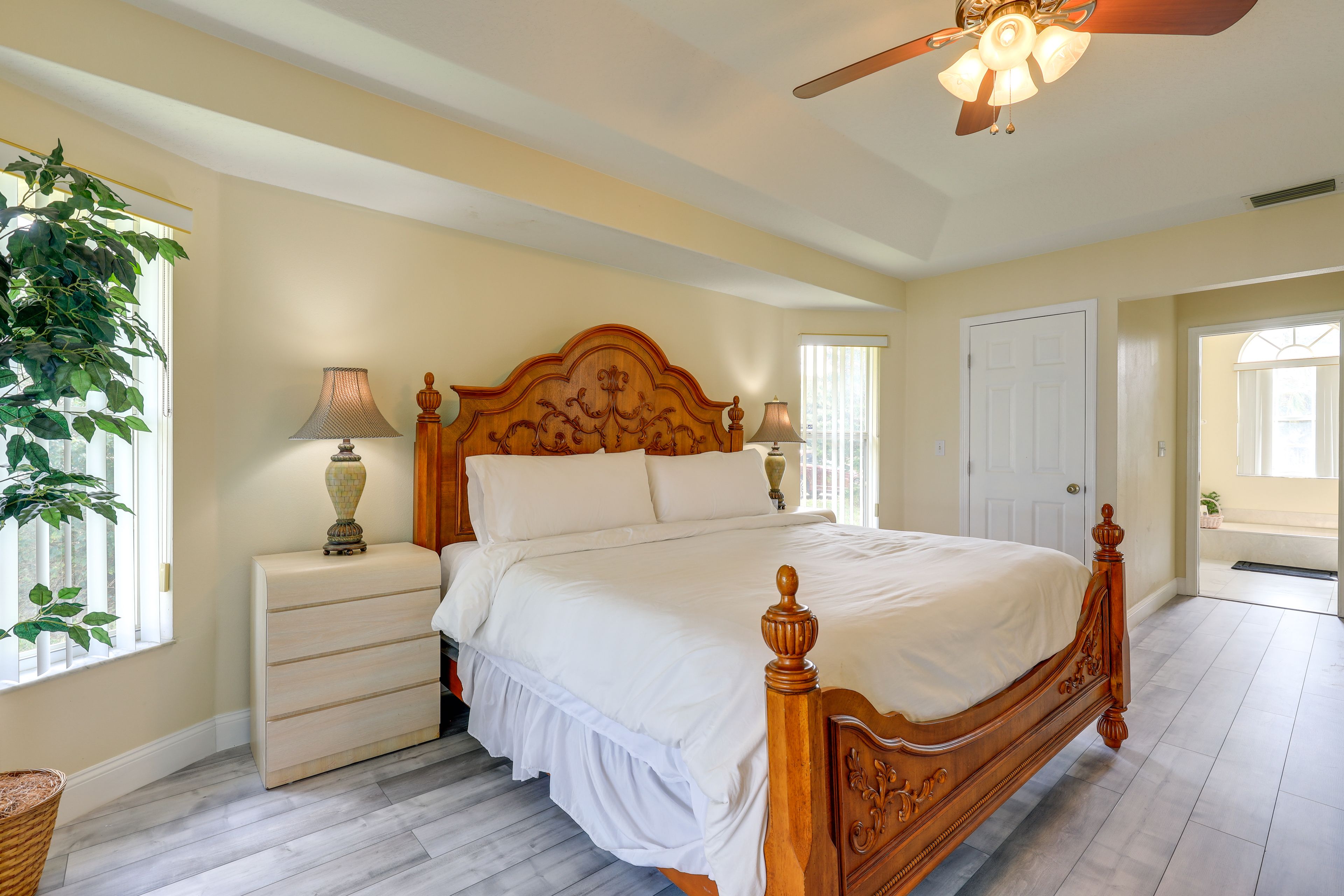 Bedroom 1 | King Bed | Linens Provided | En-Suite Bathroom