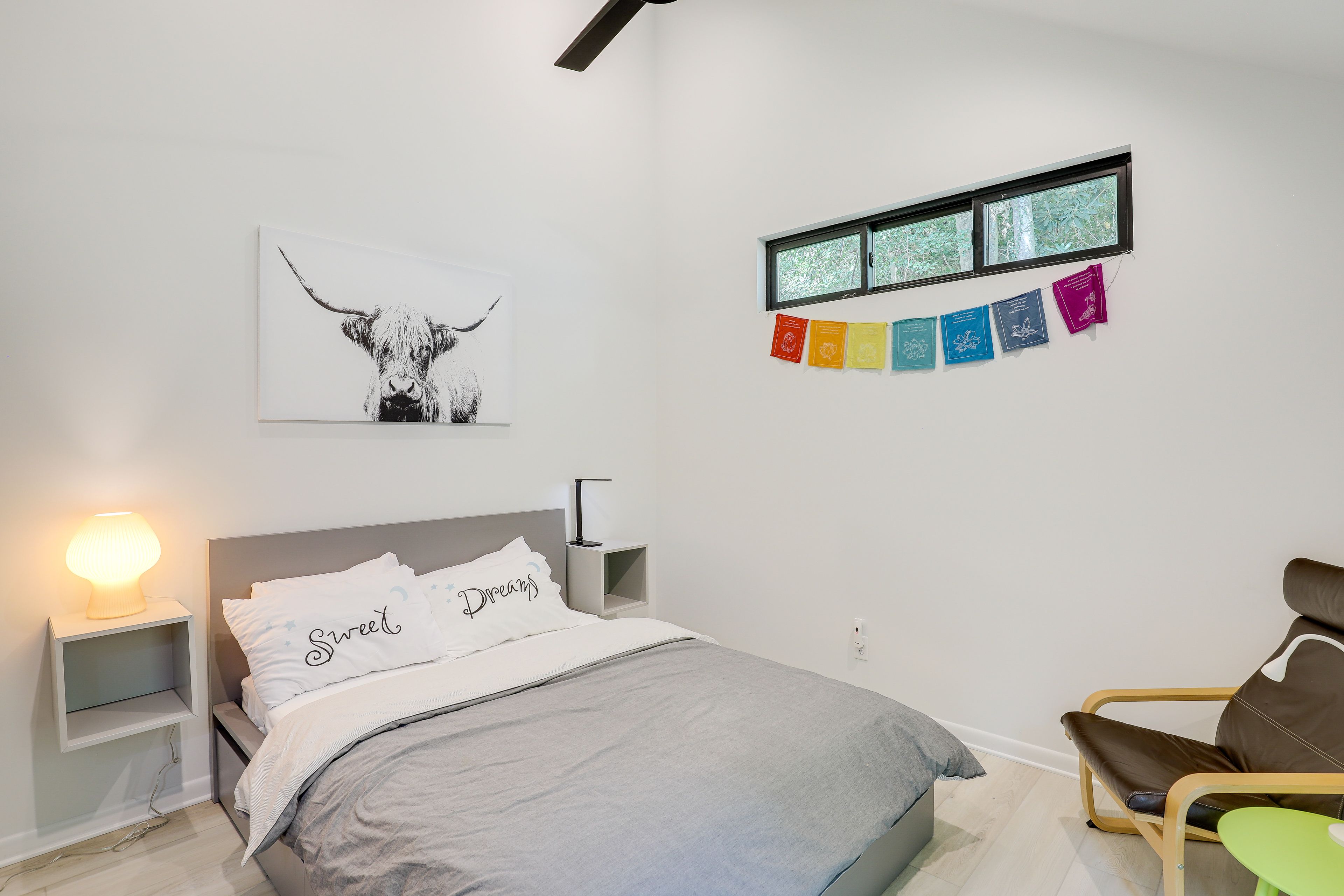 Bedroom 2 | Queen Bed