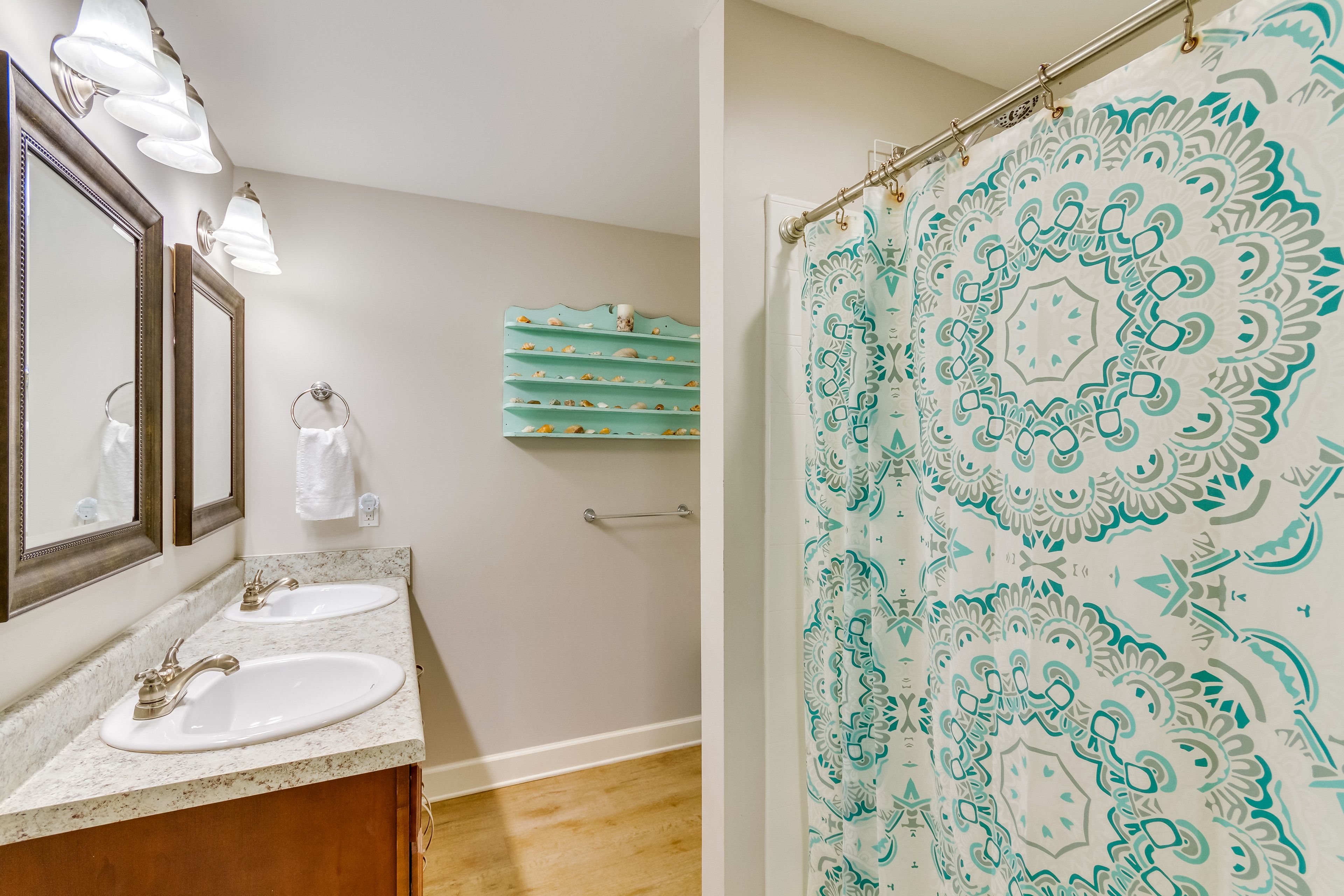 En-Suite Bathroom | Complimentary Toiletries