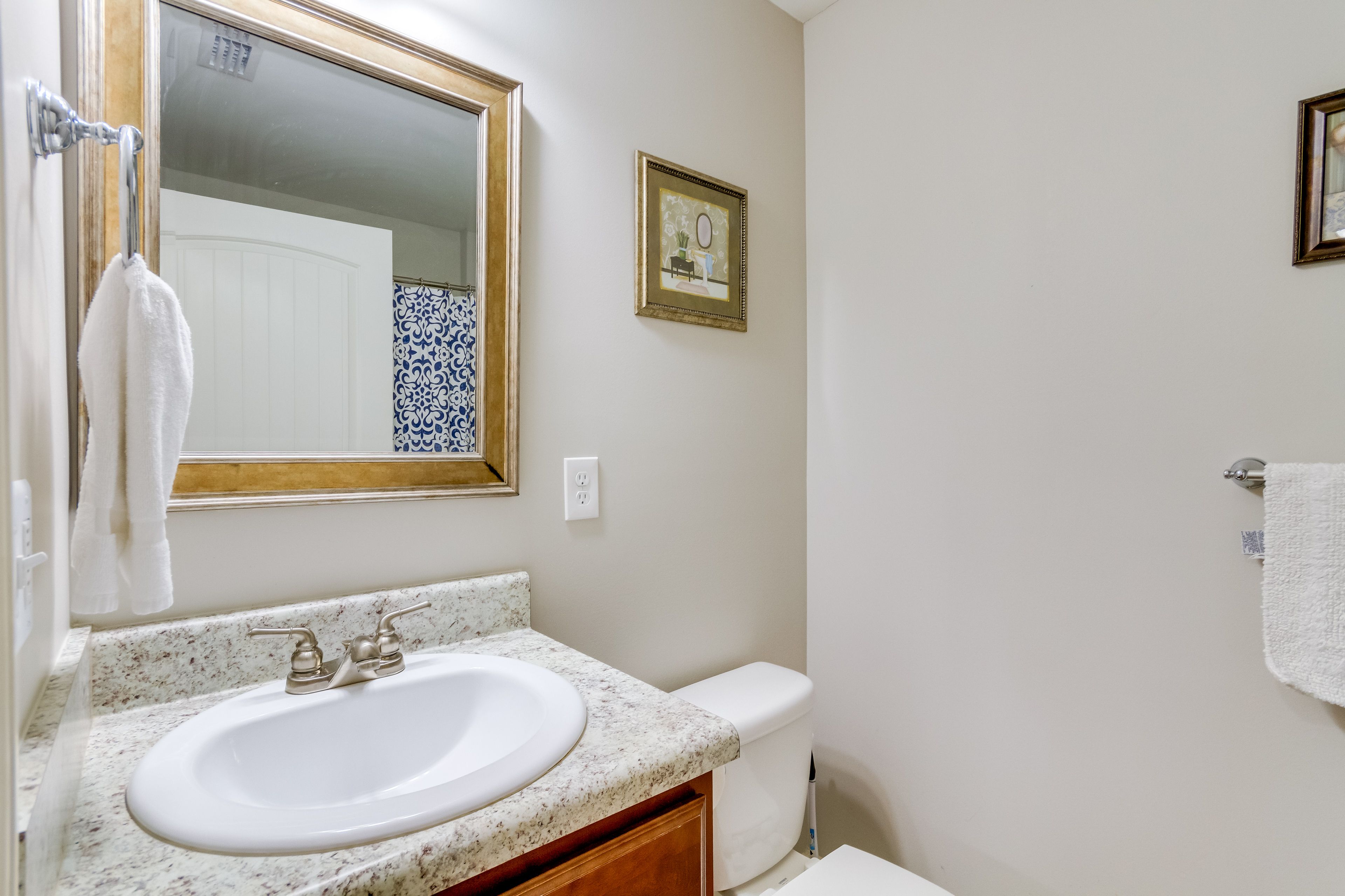 Full Bathroom