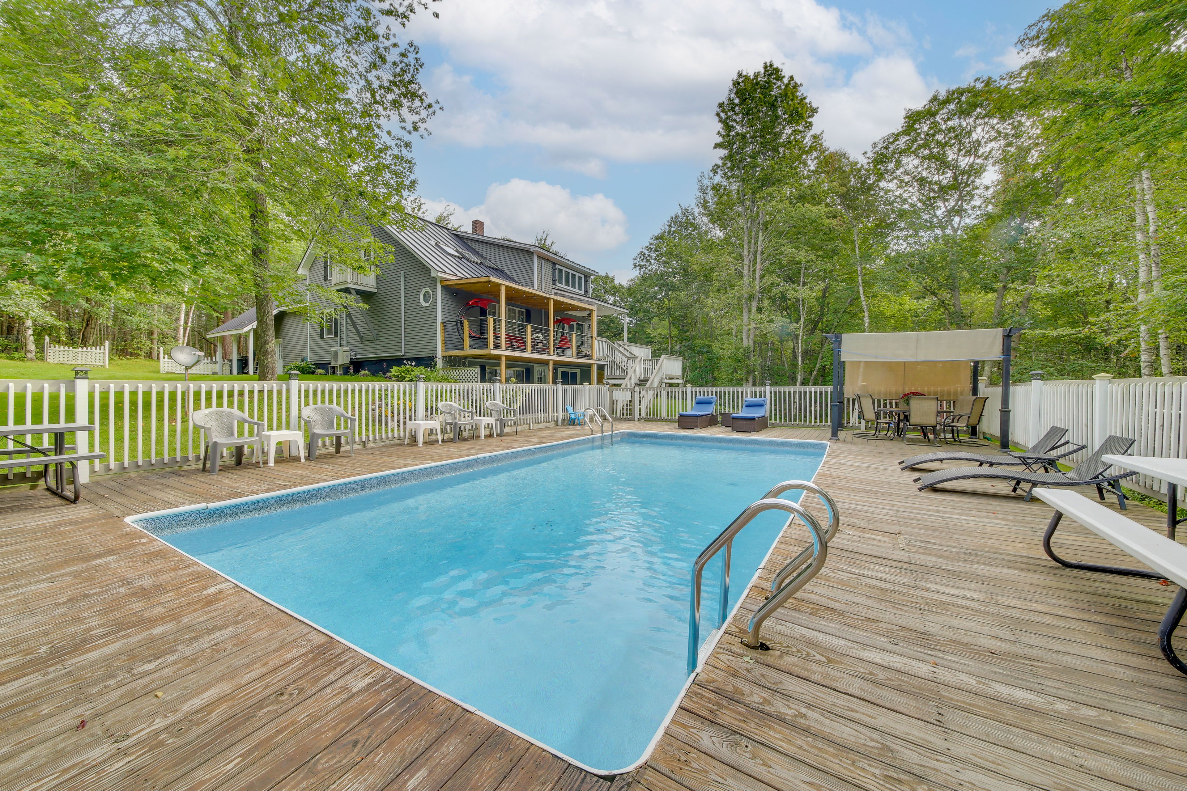 Searsport Vacation Rental | 6BR | 4BA | 2,500 Sq Ft | Stairs Required