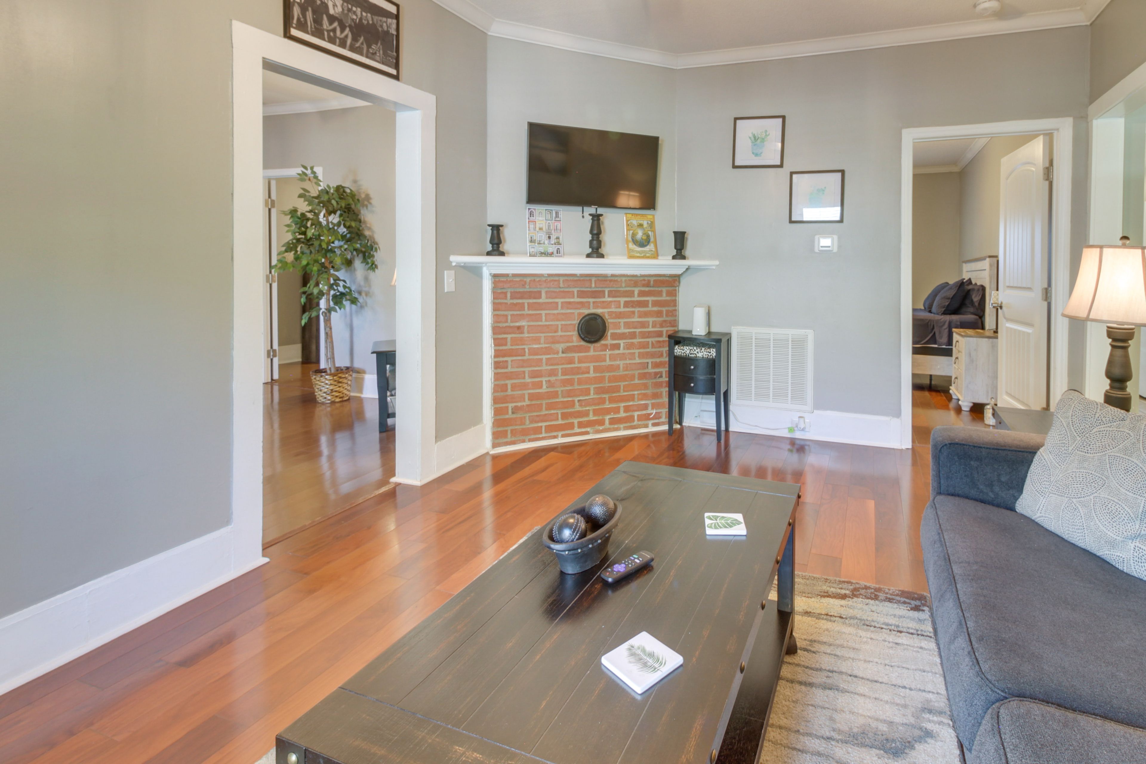 Living Room | Free WiFi