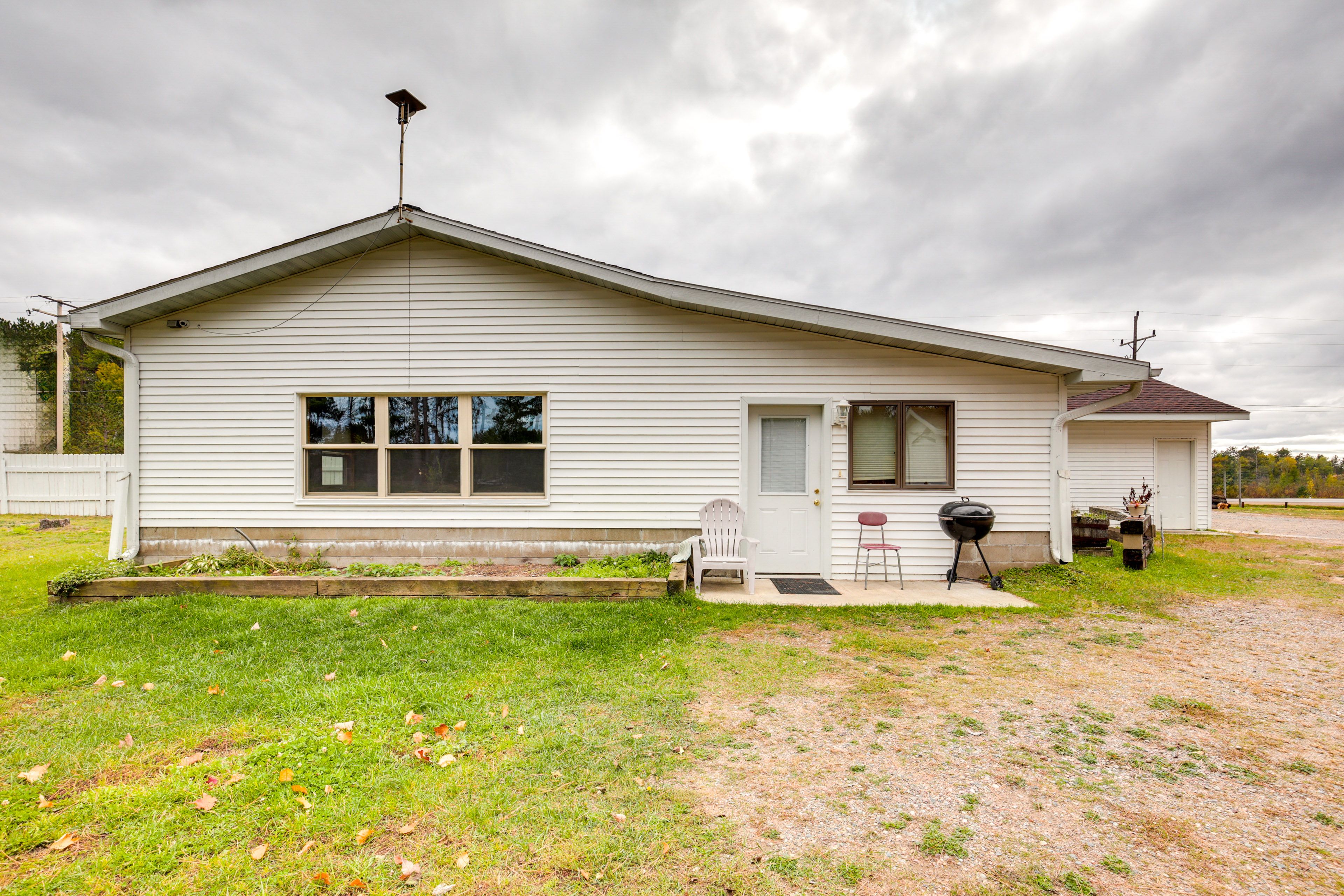 Home Exterior | Outdoor Fire Pit | Proximity to Hiking & ATV Trails