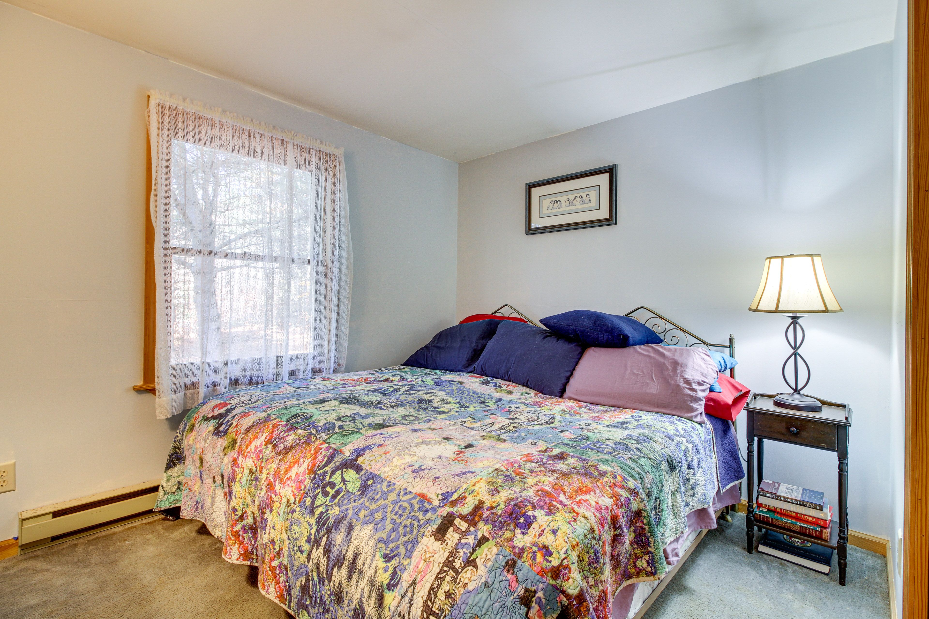 Bedroom 1 | King Bed | Linens Provided