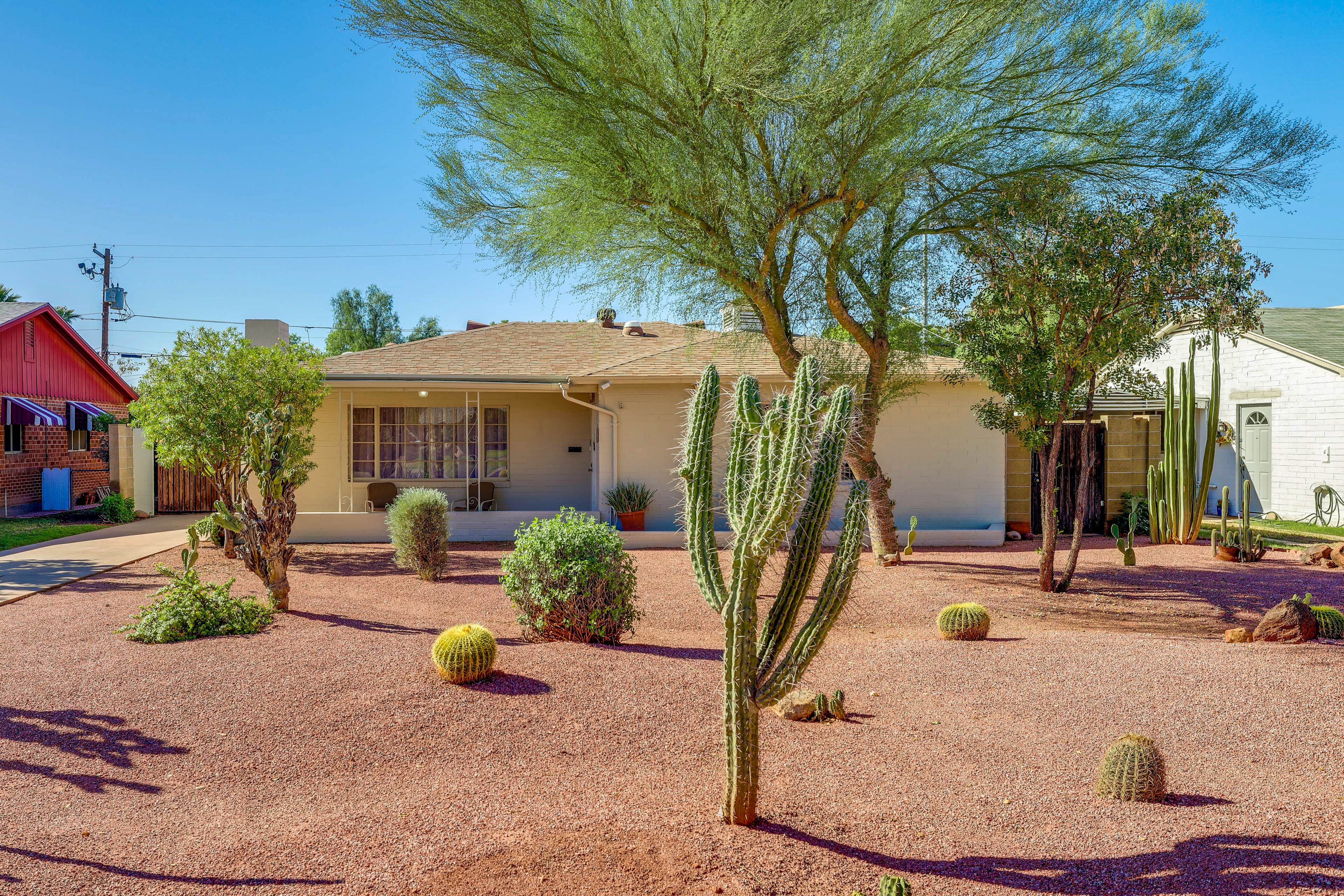 Parking | Driveway (2 Vehicles)