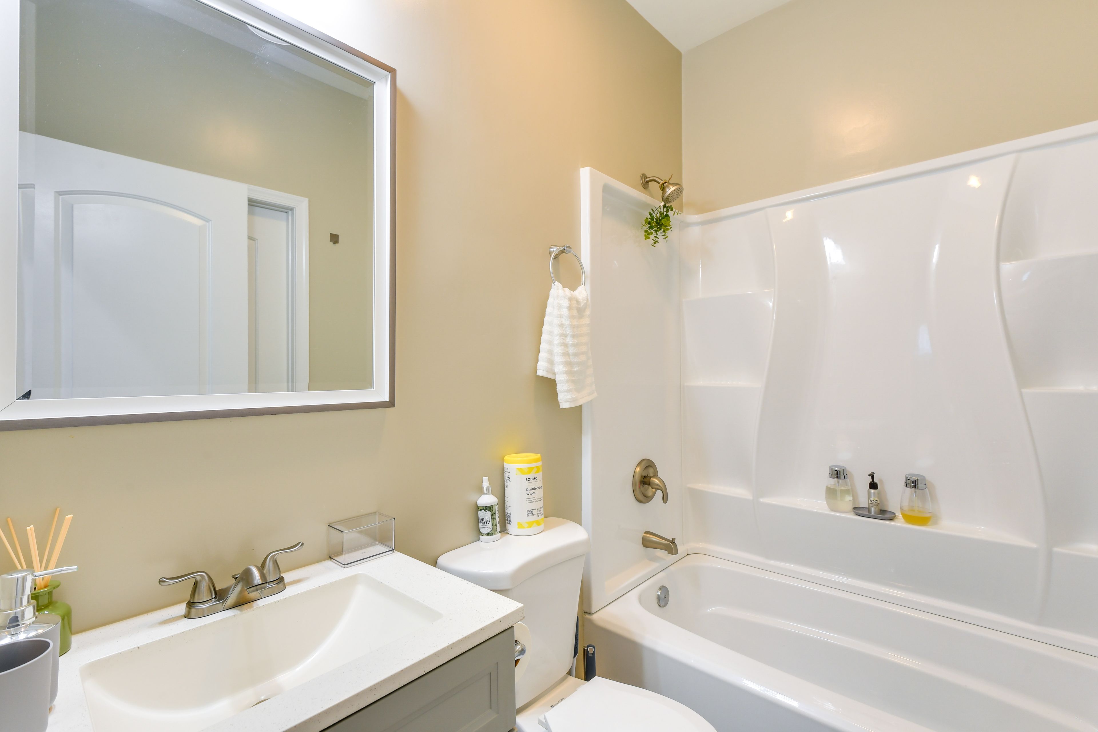 En-Suite Bathroom | Complimentary Toiletries