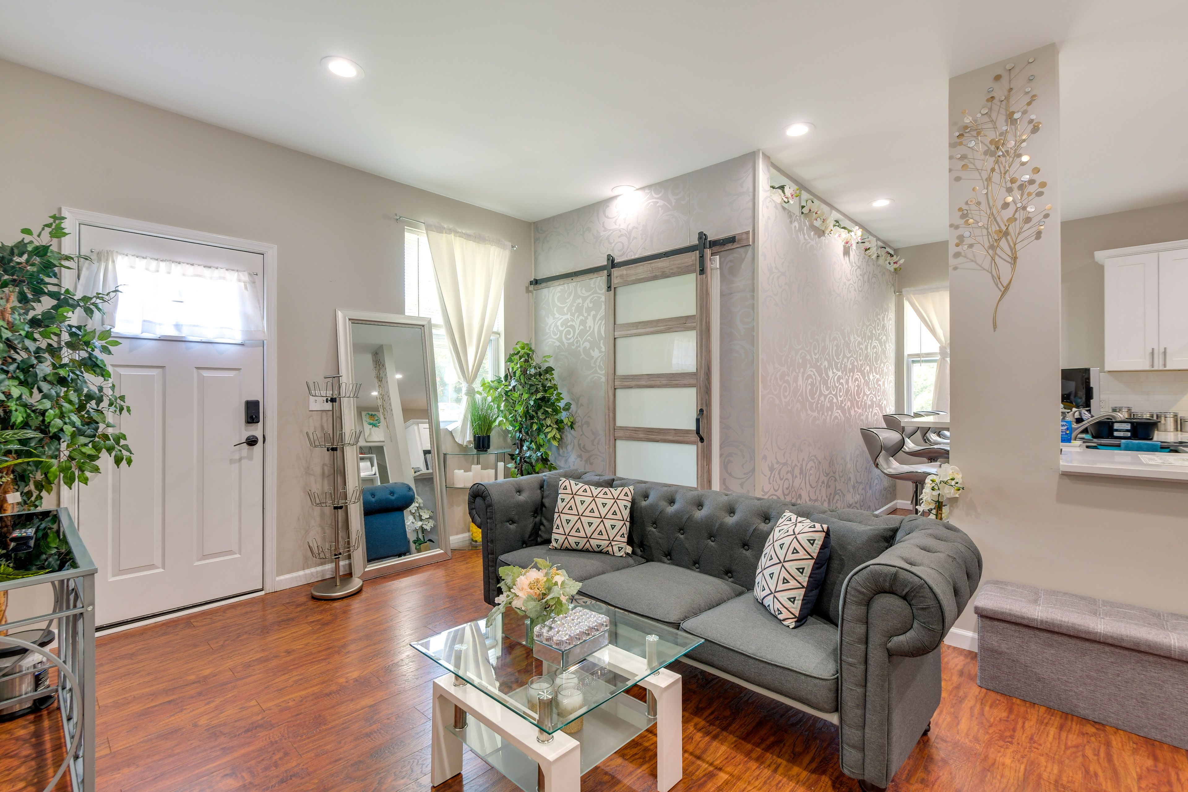 Living Room | Central Air Conditioning & Heating | Smart TV