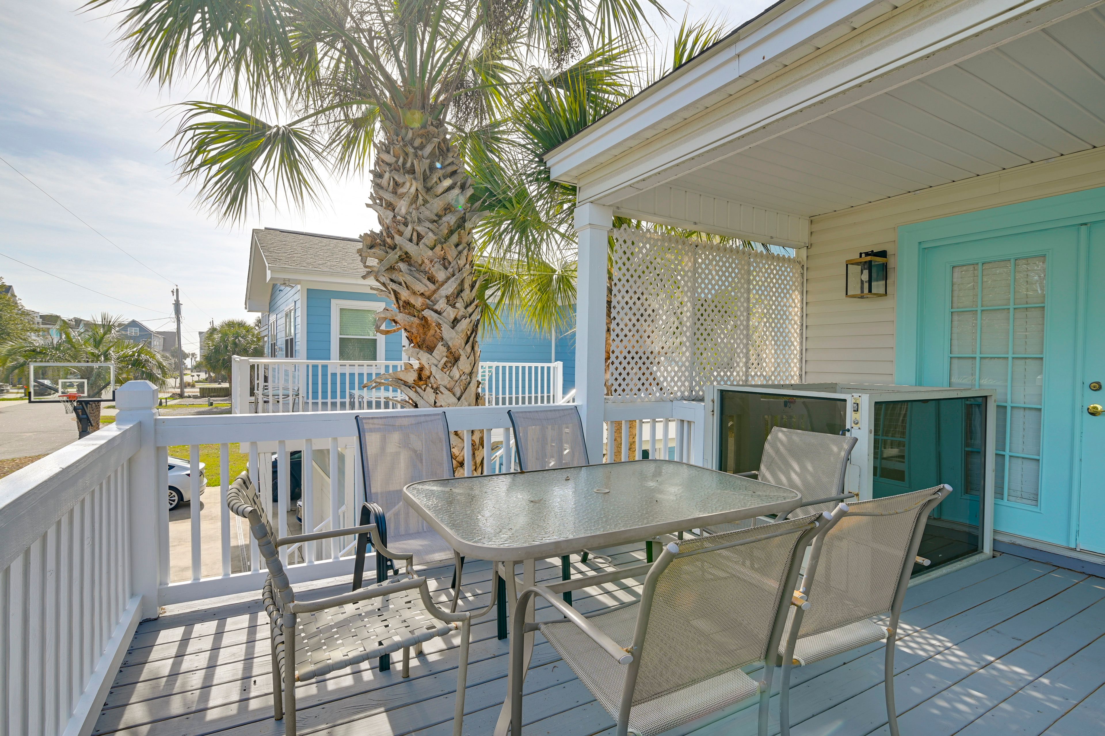 Furnished Deck | Walk to Beach