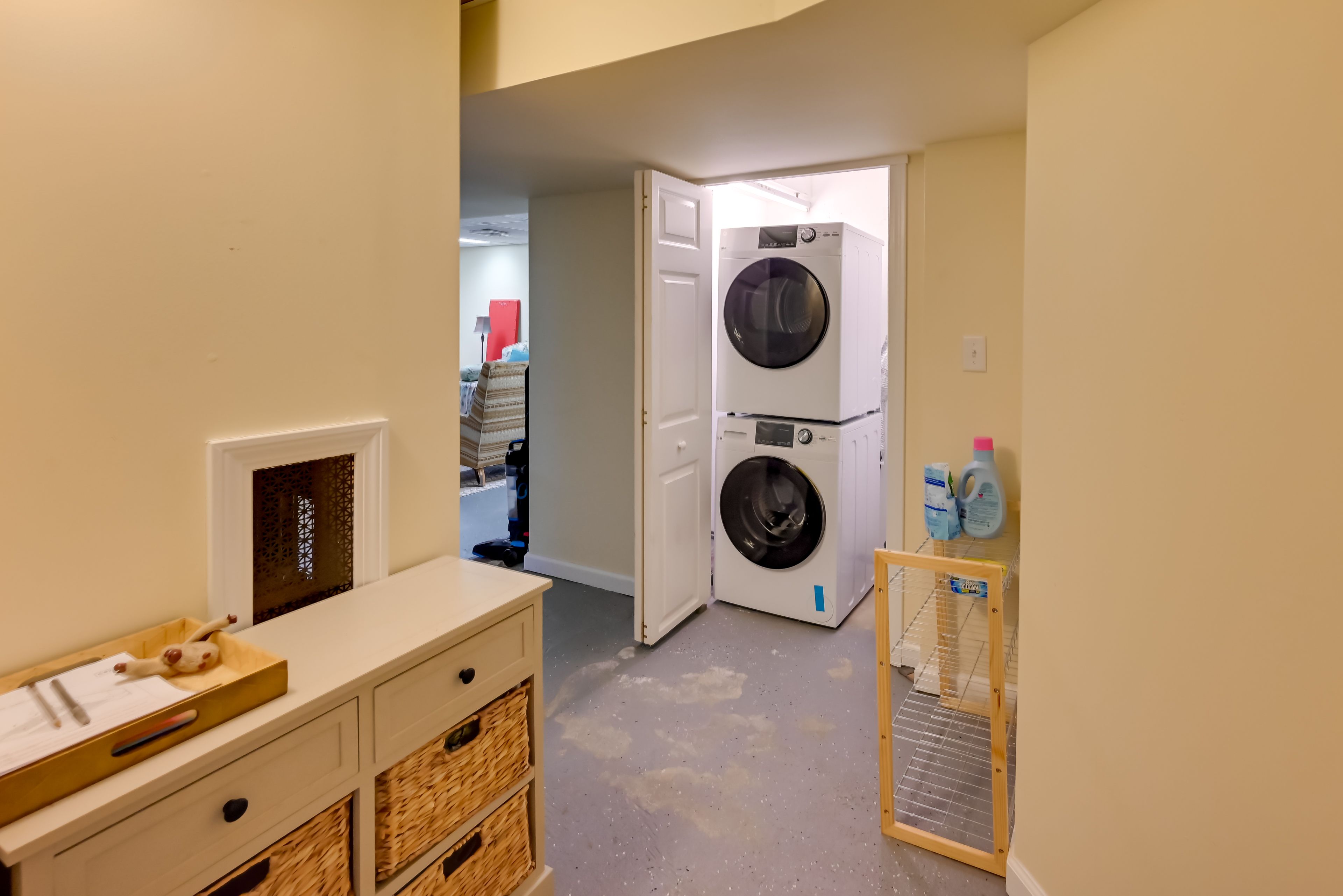 Washer + Dryer