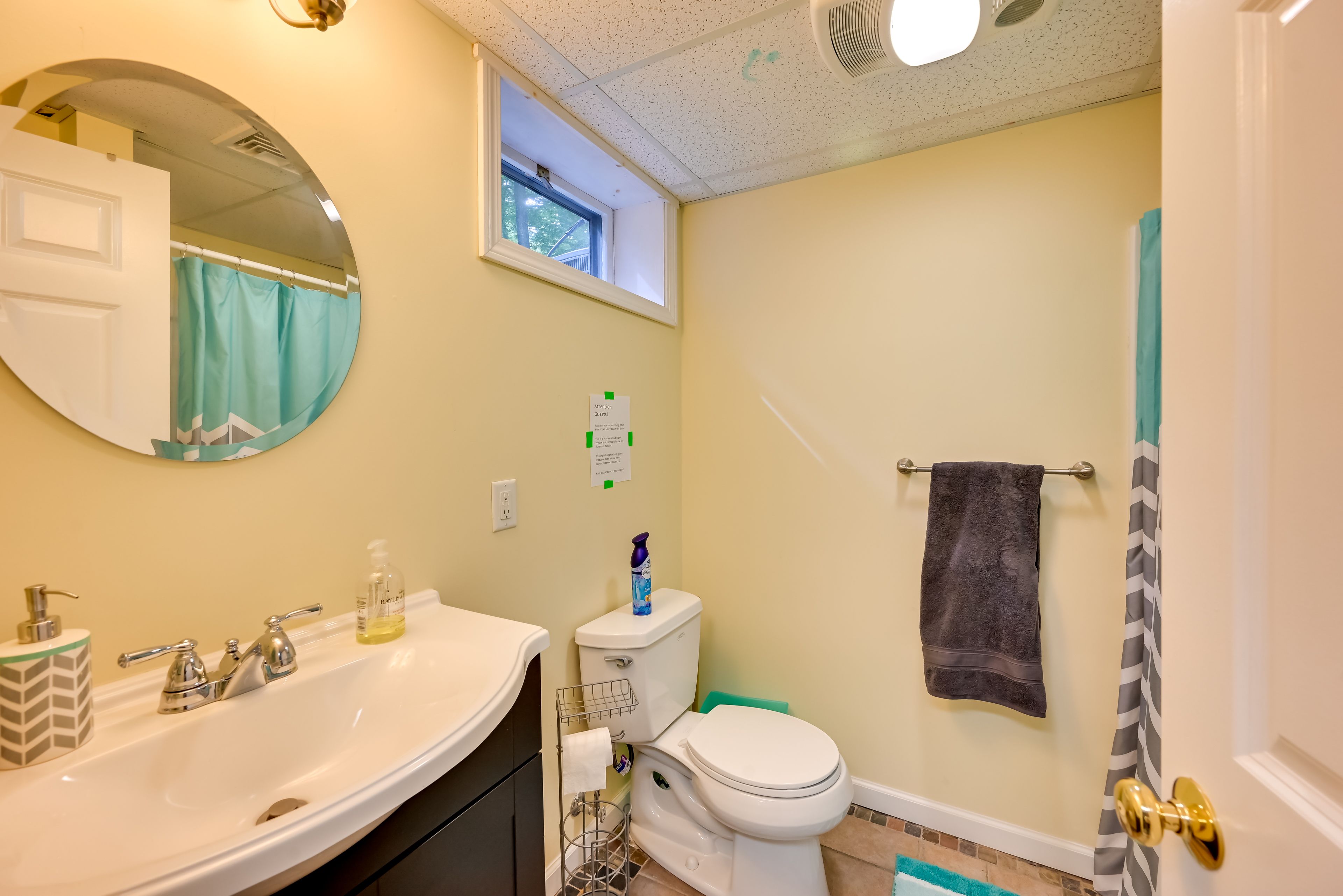 Full Bathroom