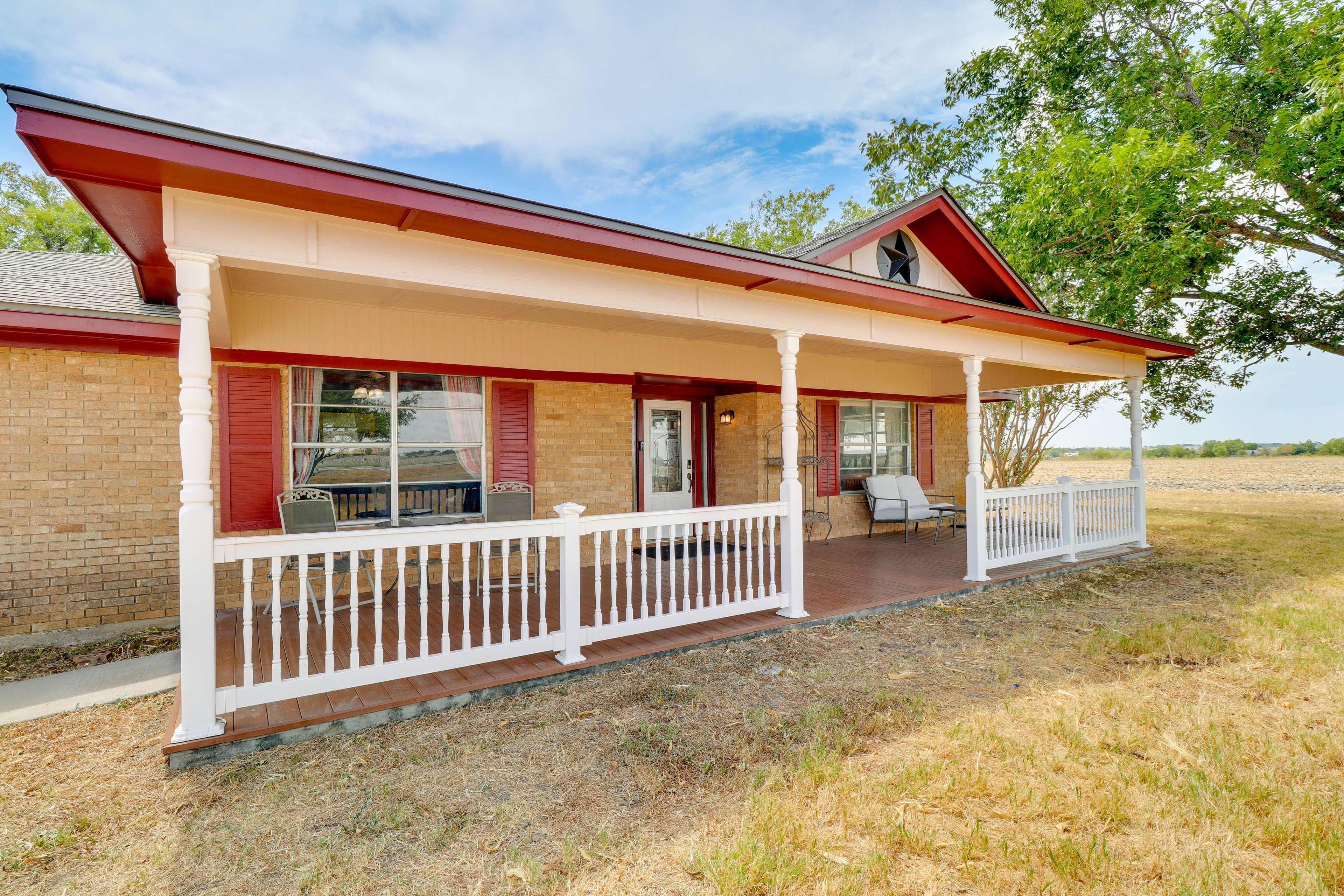 Front Porch | 5 Exterior Security Cameras