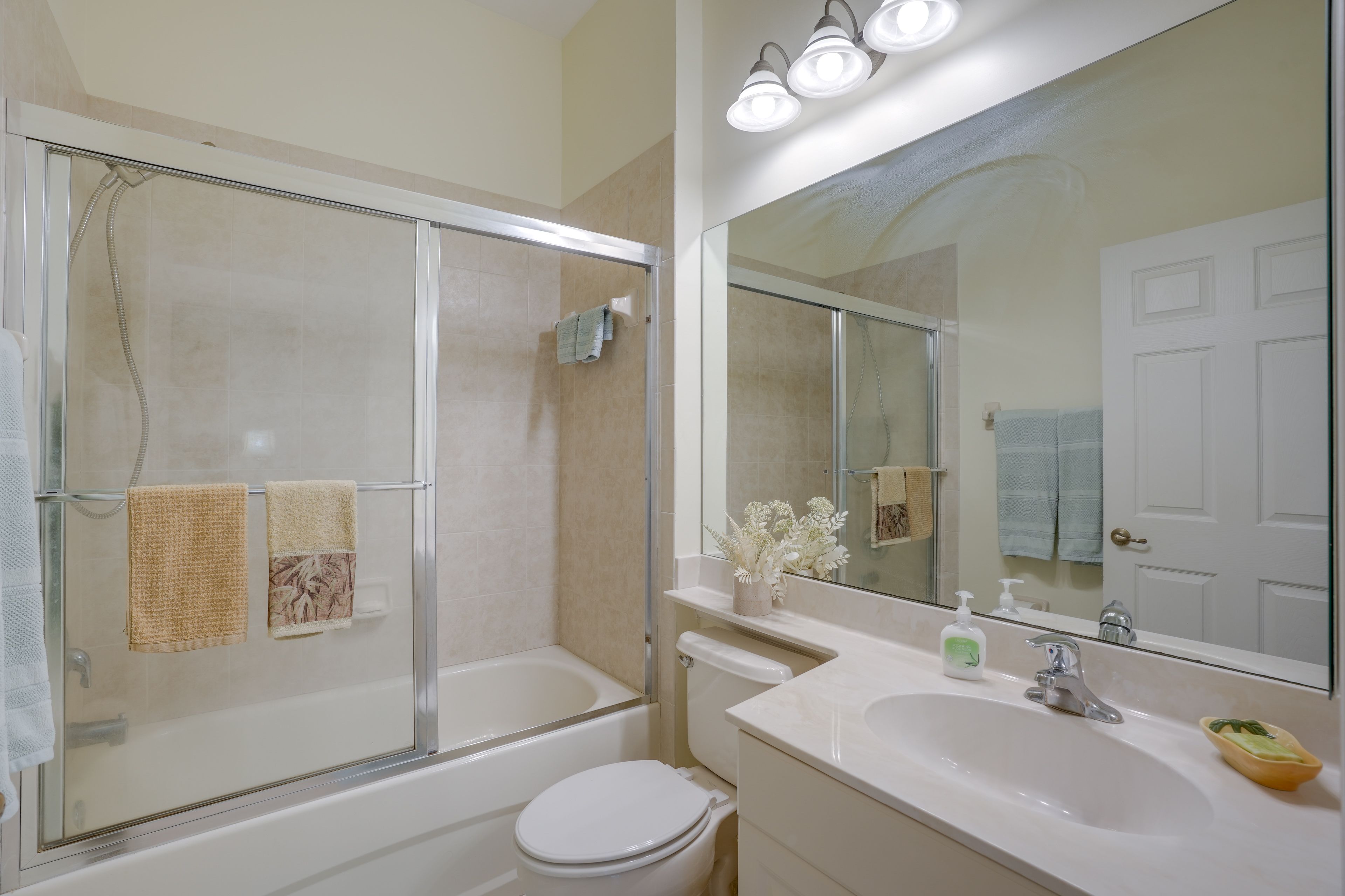 Full Bathroom