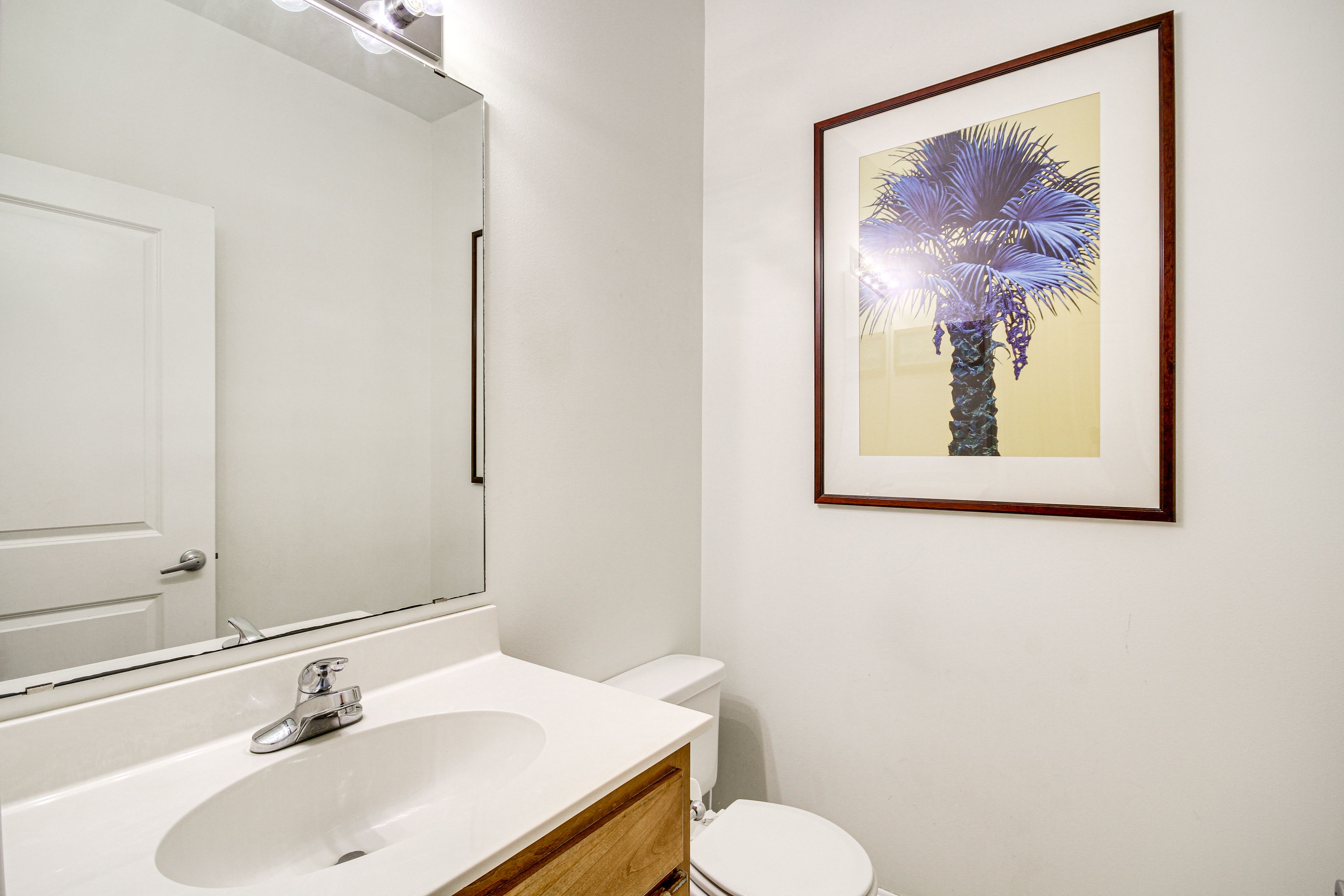 Half Bath | 1st Floor