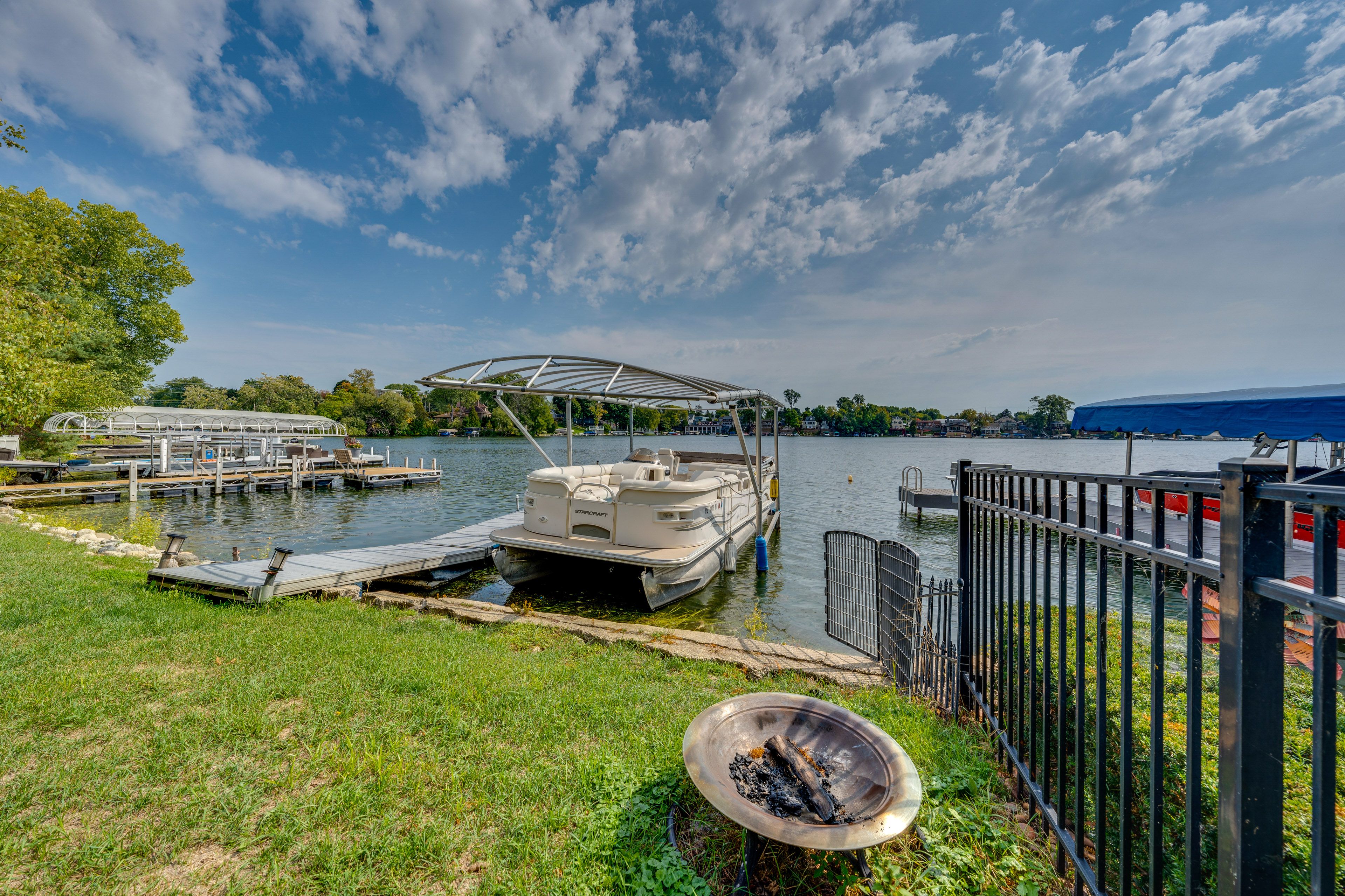 Fire Pit | Boat Dock | Boat Slip | Oconomowoc Lake Access (On-Site)