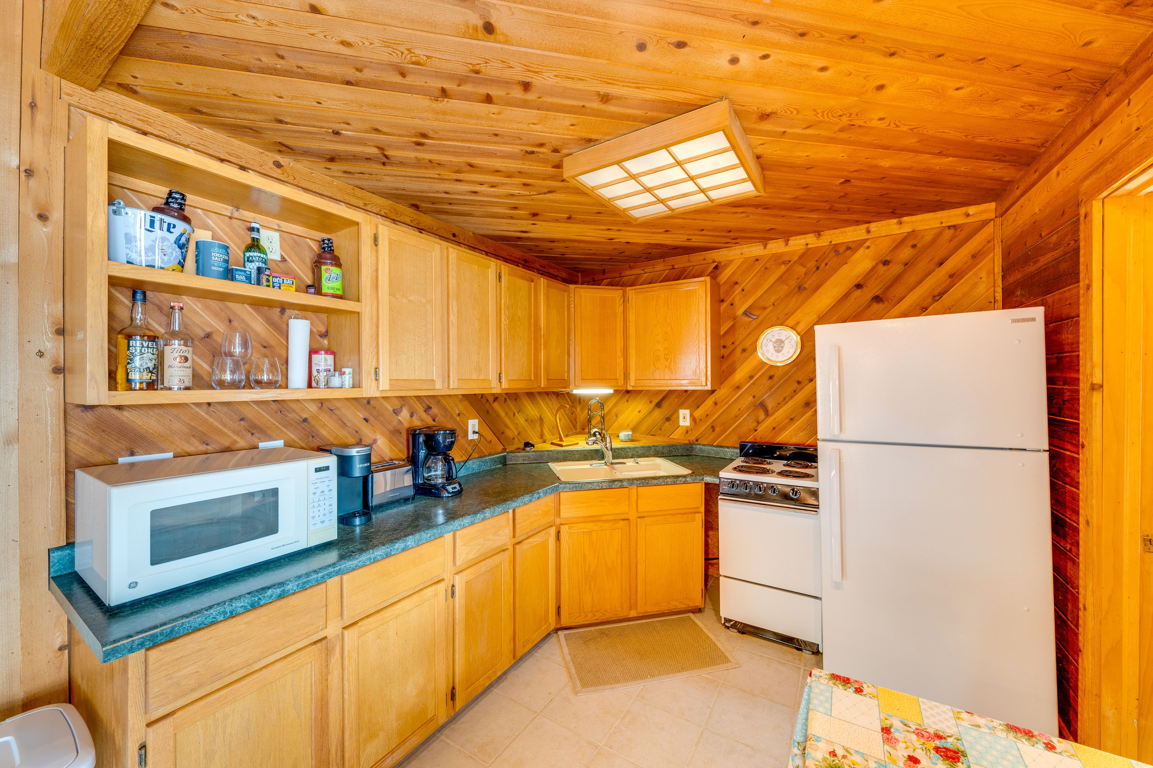 Kitchen | Cooking Basics | Coffee Maker | Microwave | Toaster
