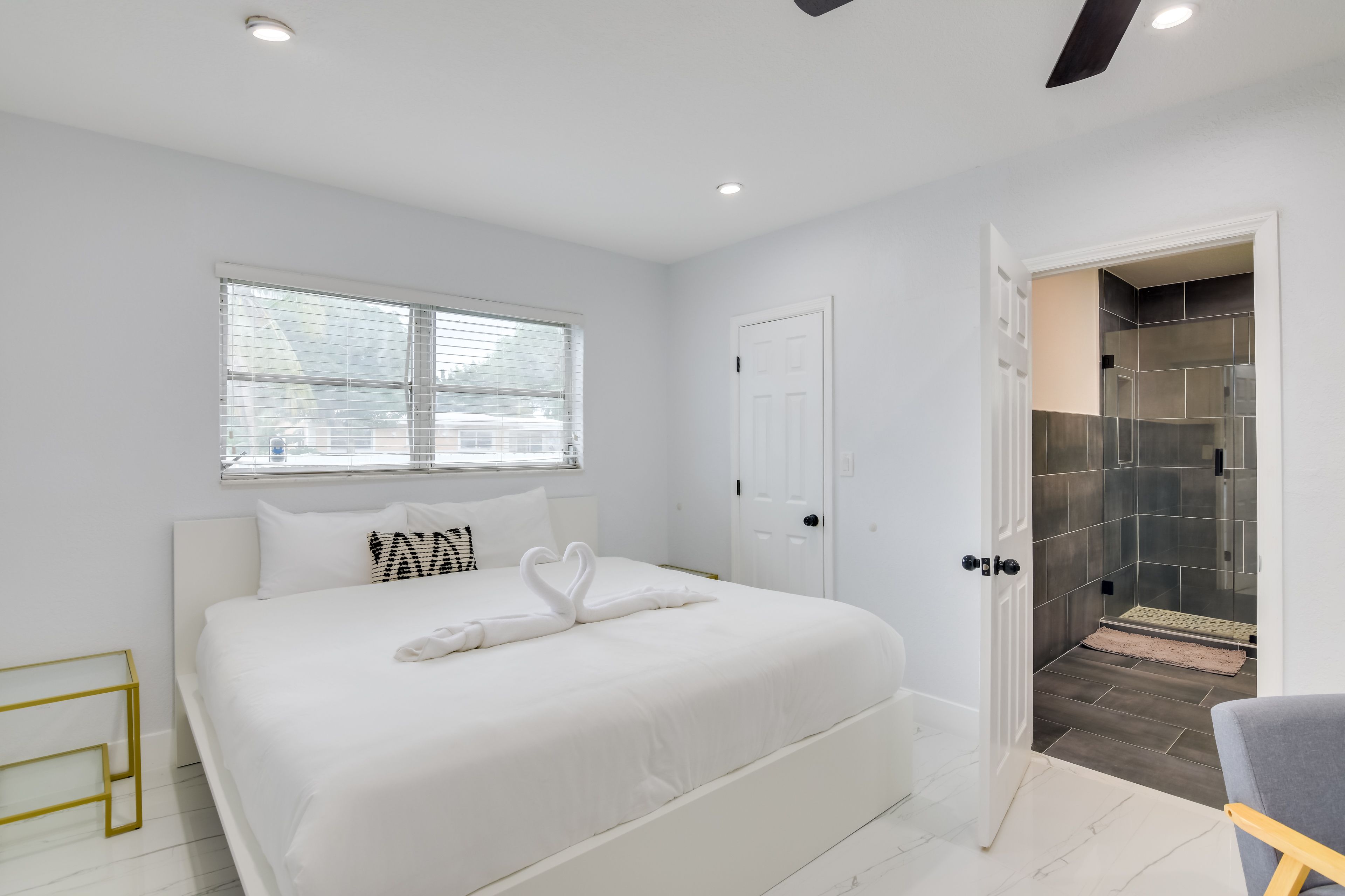 Bedroom 1 | King Bed | Smart TV | Fireplace | En-Suite Bathroom | Walk-In Closet