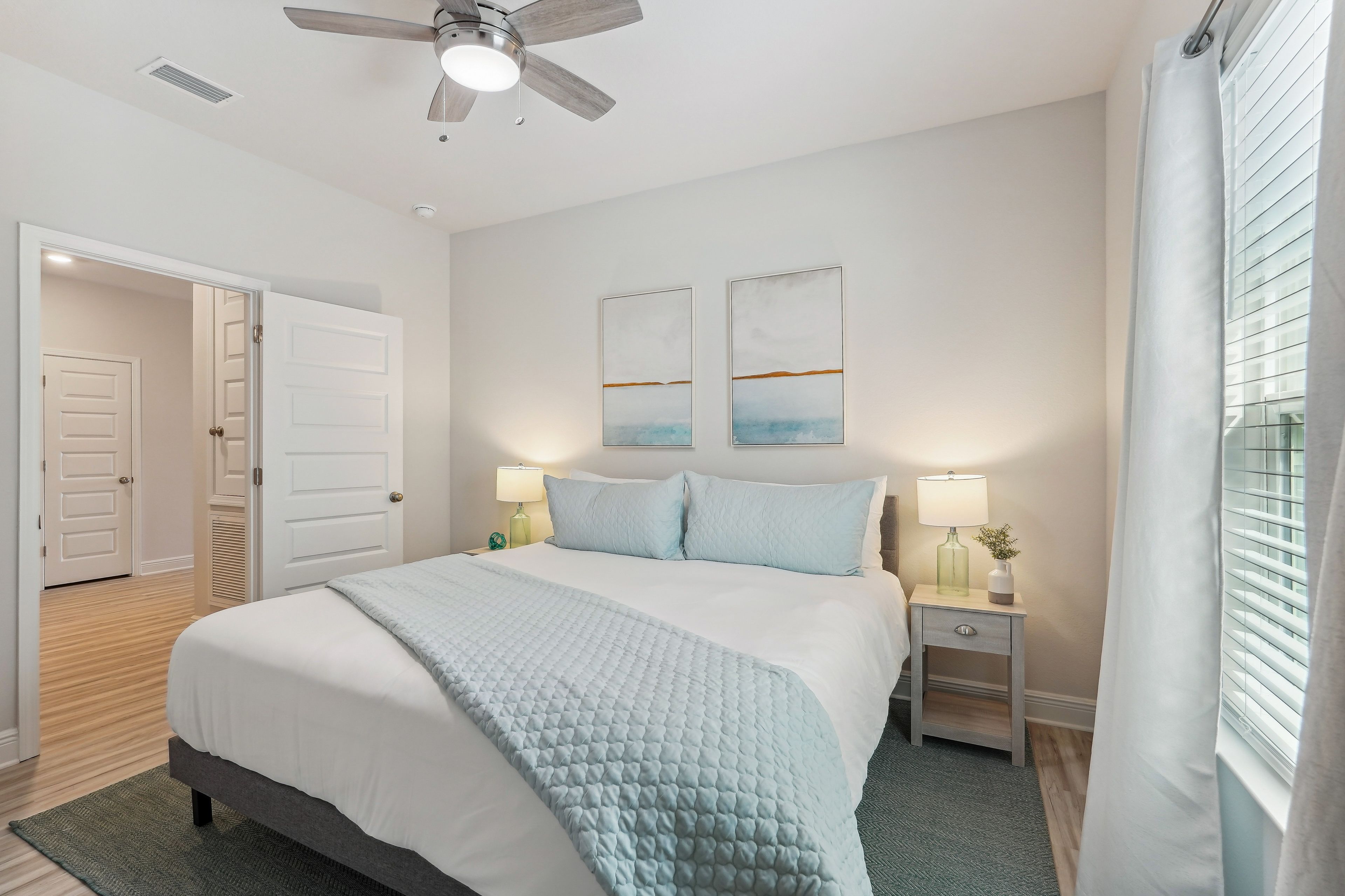 Bedroom 2 | King Bed
