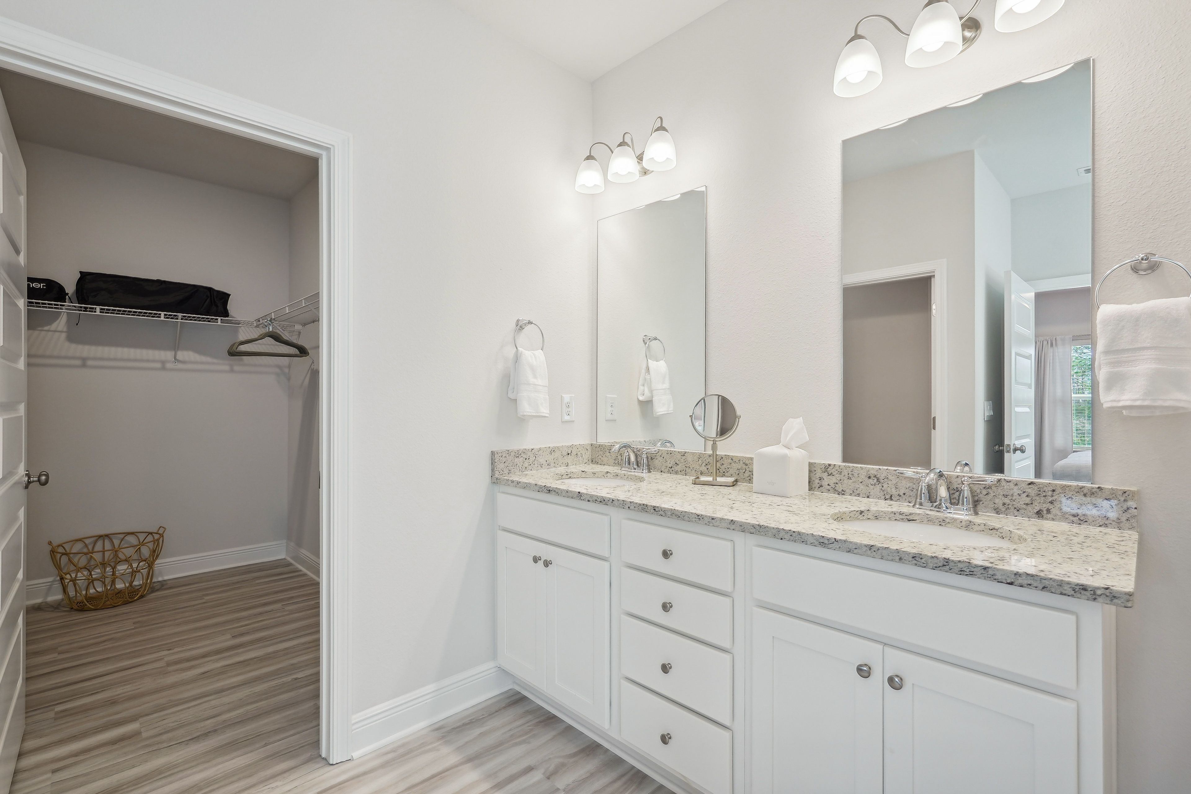 En-Suite Bathroom | Towels Provided