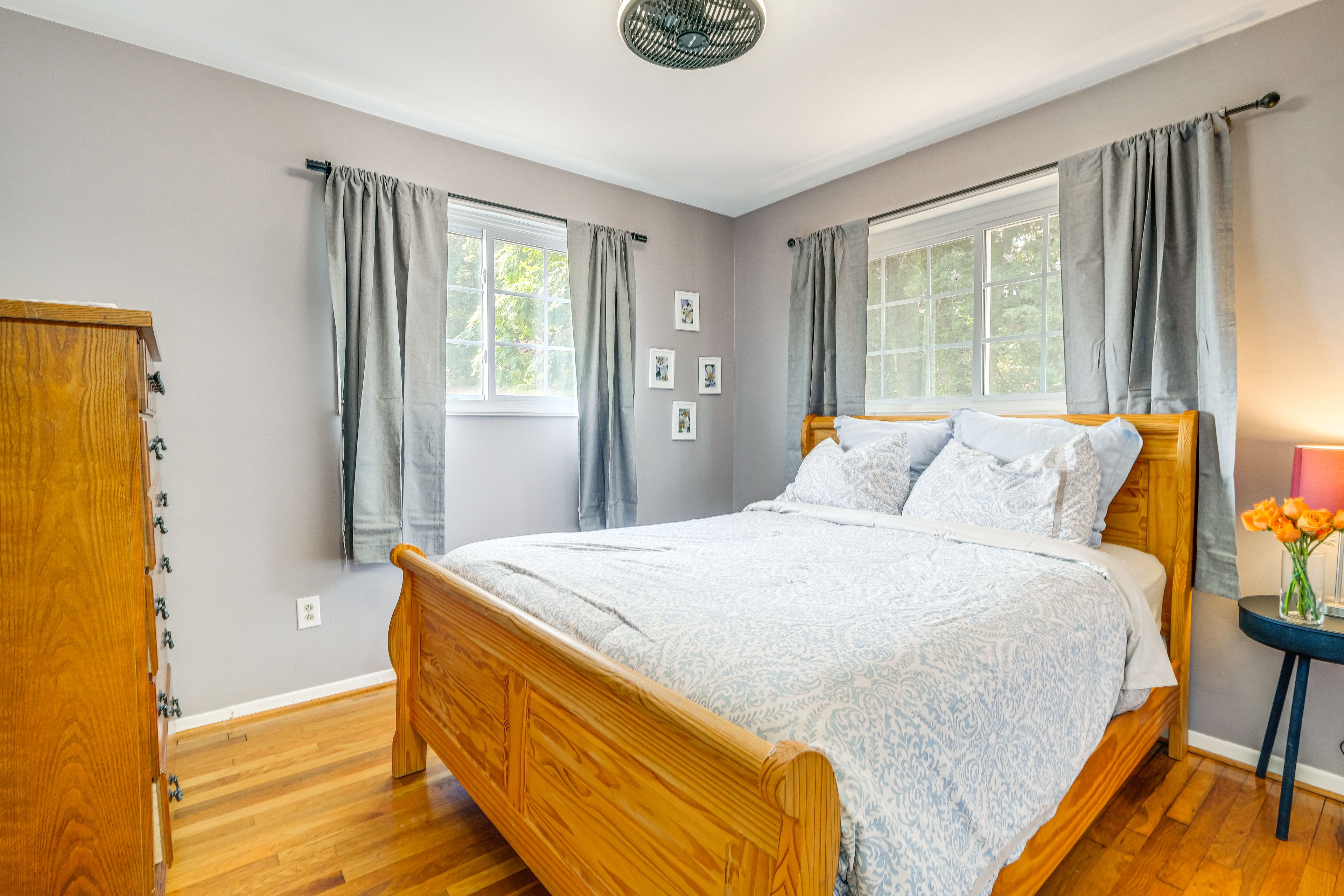 Bedroom 1 | Upper Level | Queen Bed | Linens Provided