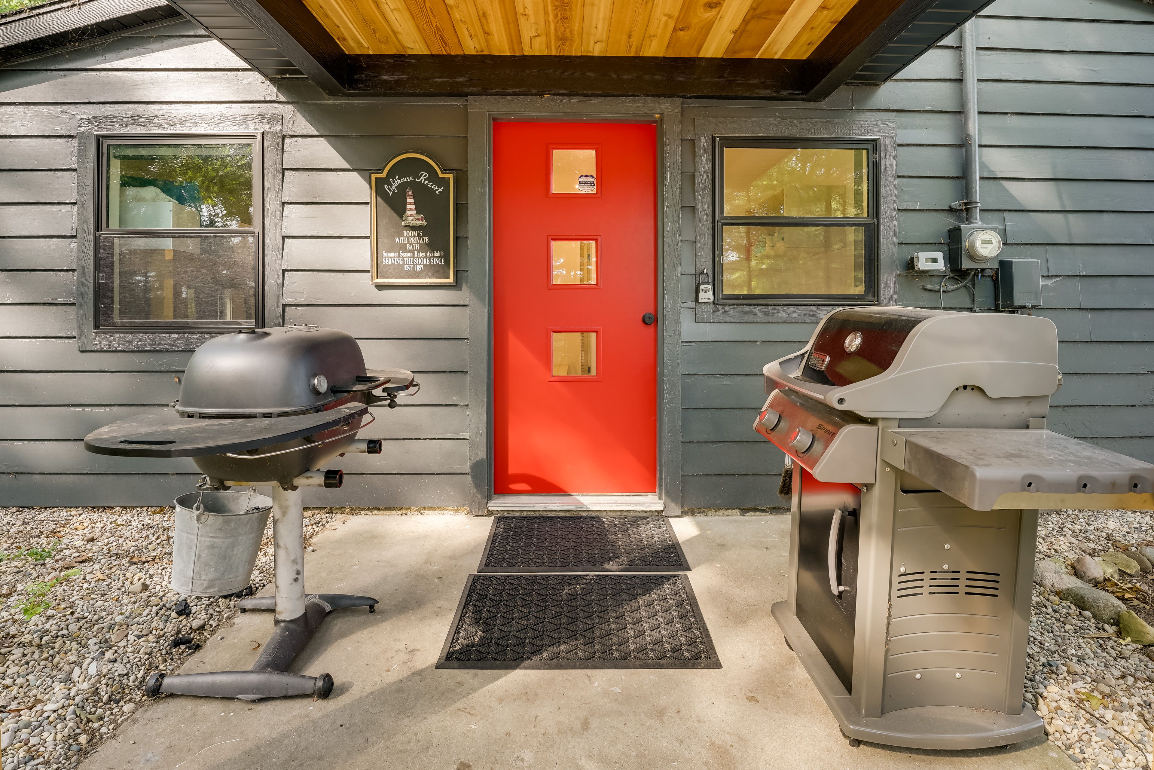 Cottage Entrance | Gas Grill | Charcoal Grill