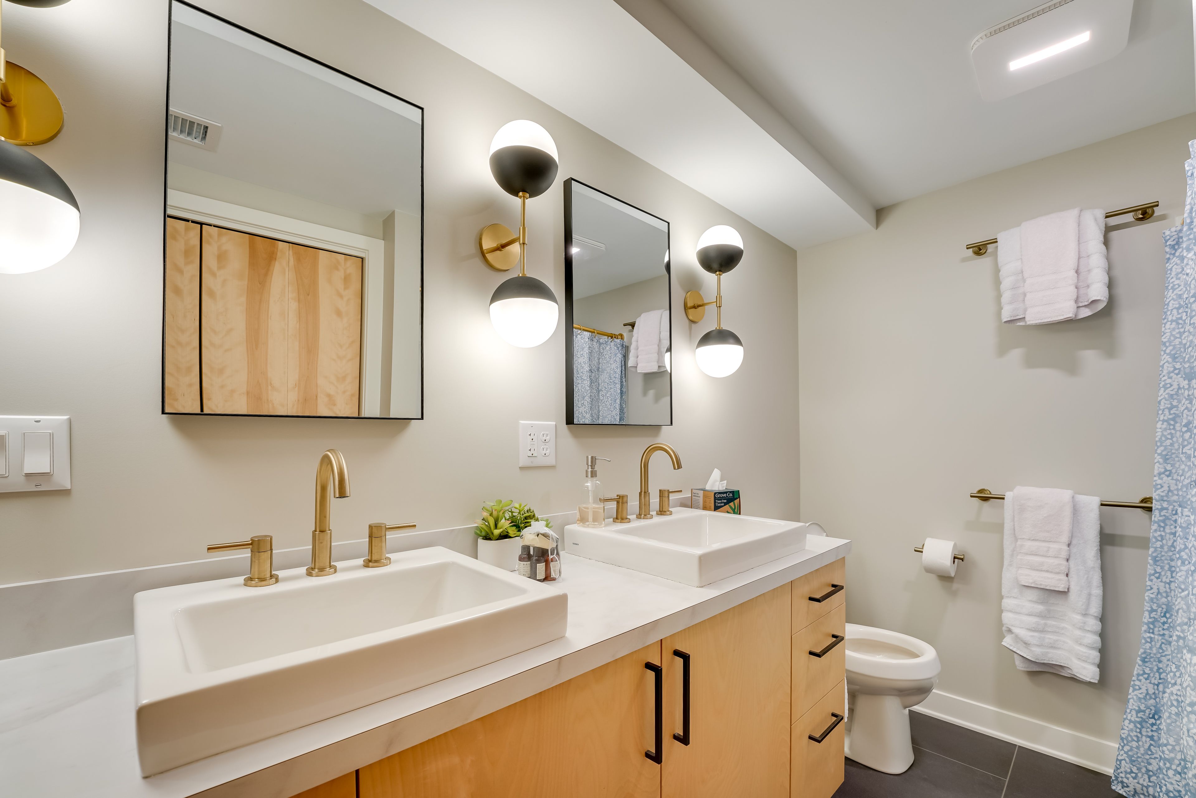 Full Bath