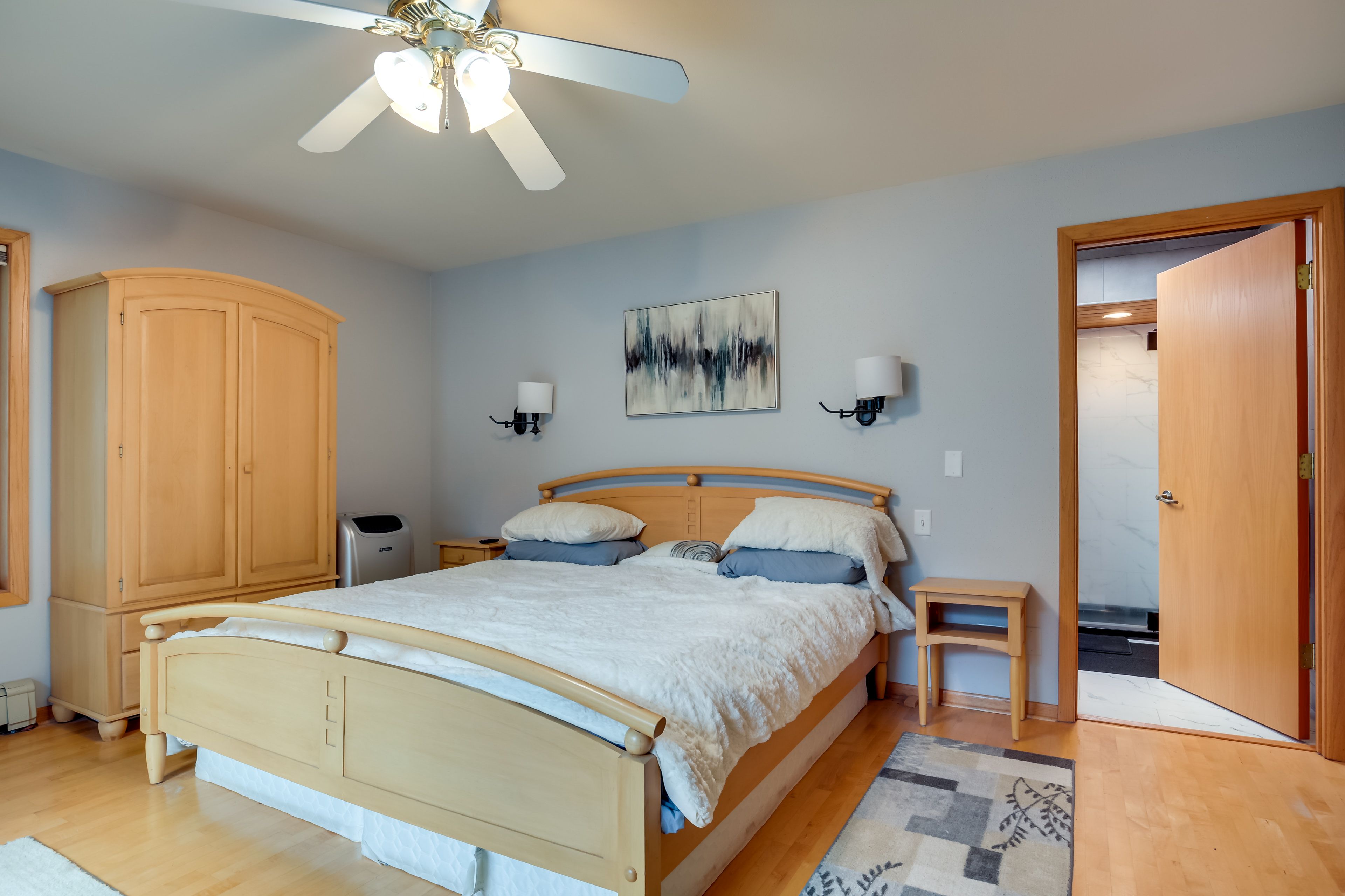Bedroom Suite | King Bed | Main Floor | Smart TV | Laptop-Friendly Desk